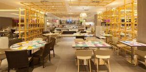 Salón del buffet saborea del Abora Continental by Lopesan Hotels