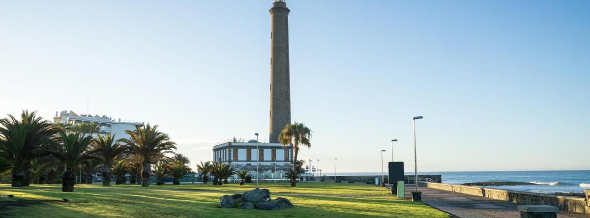 spectacular-view-that-extends-from-the-Maspalomas-Lighthouse-to-the-Pasito-Blanco-marina
