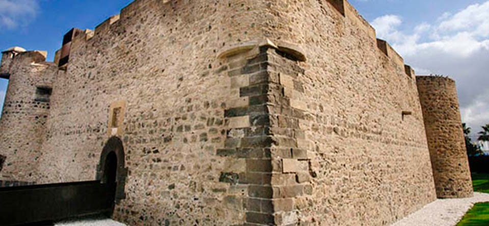 castillo-de-la-luz