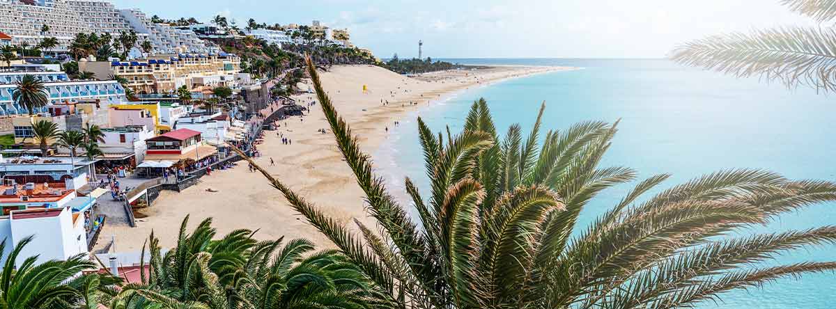 how many tourists visit fuerteventura each year