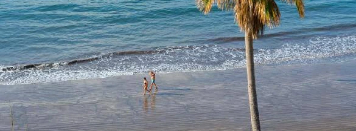 Route through El Veril Beach and San Agustín Beach, nature and calm on the coast