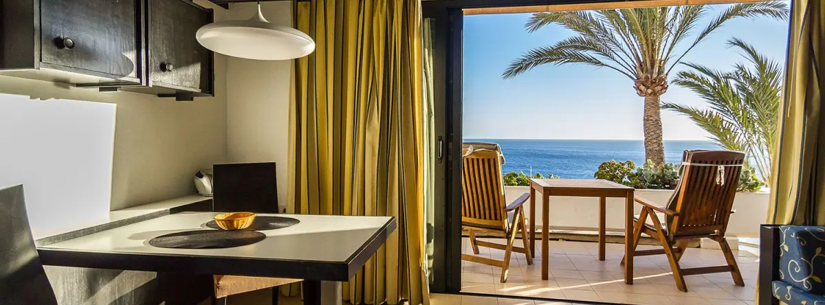 villas for large groups