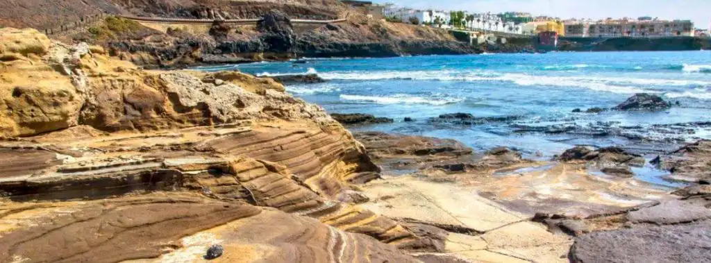 Beautiful coves in Gran Canaria El Confital