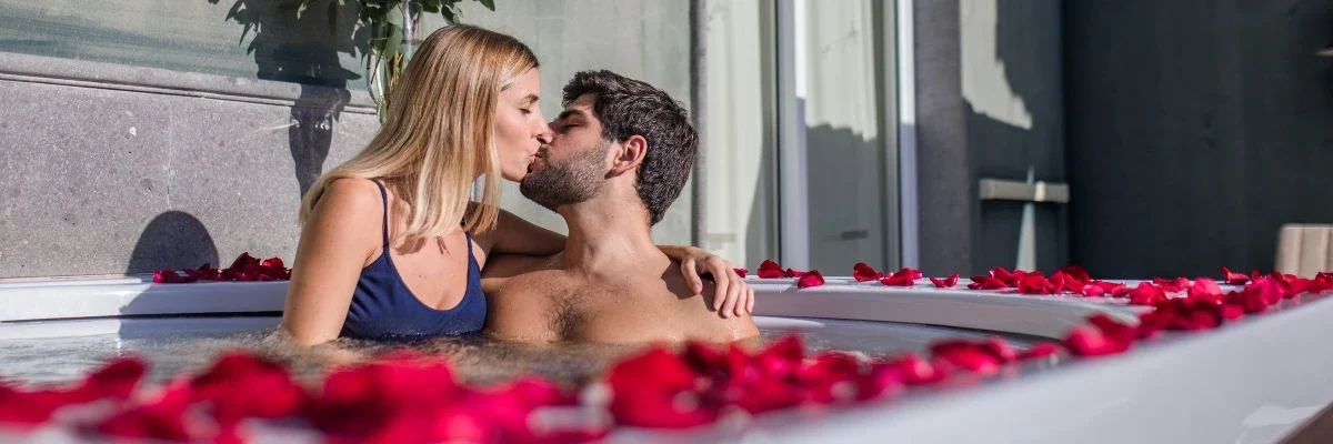 enjoy a romantic weekend in Gran Canaria