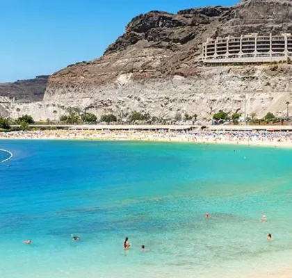 playa de amadores