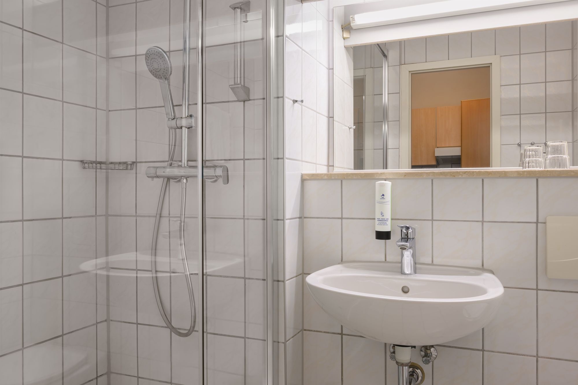 bathroom apartment 1 bedroom ifa rügen hotel