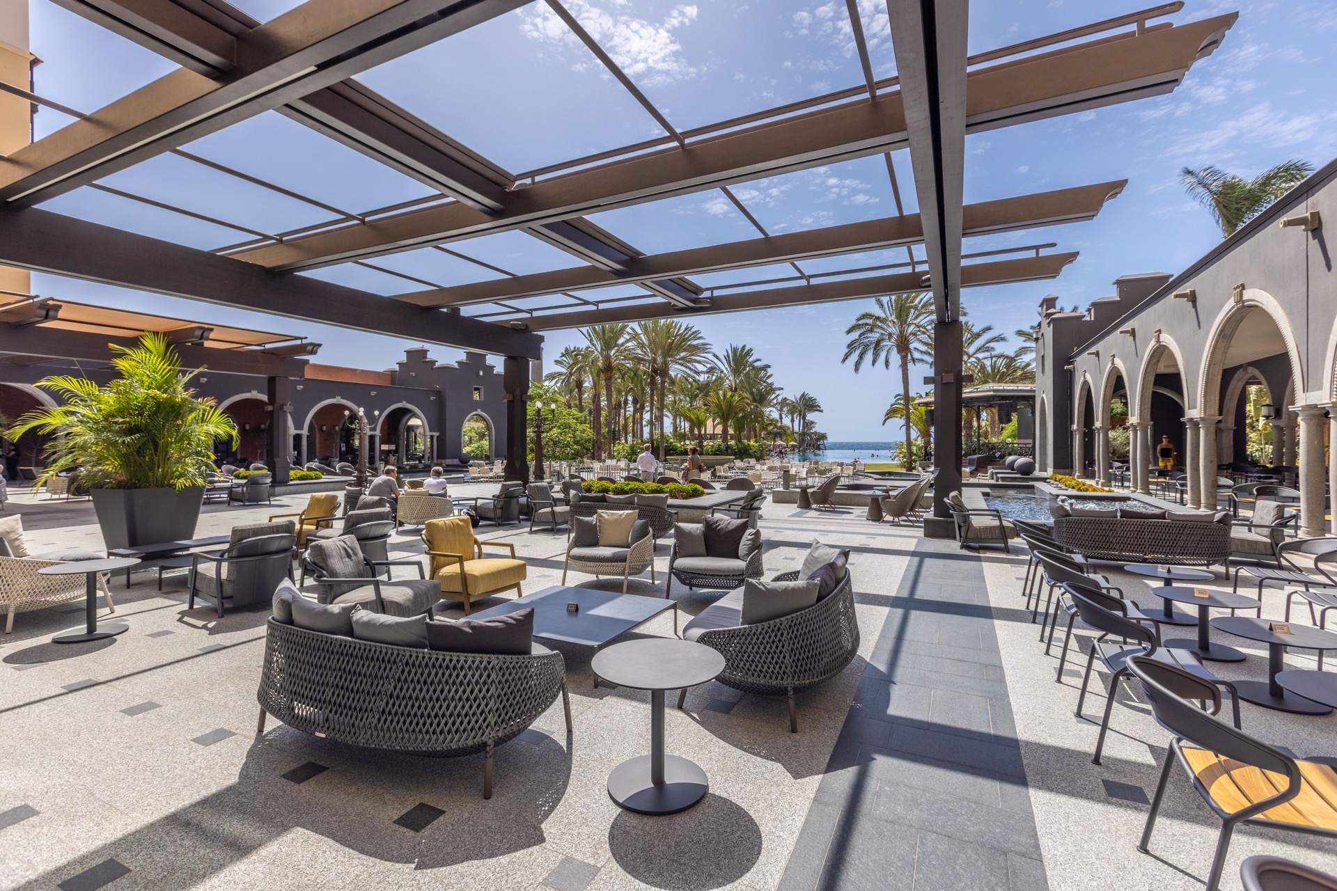 imágenes plaza central hotel lopesan costa meloneras