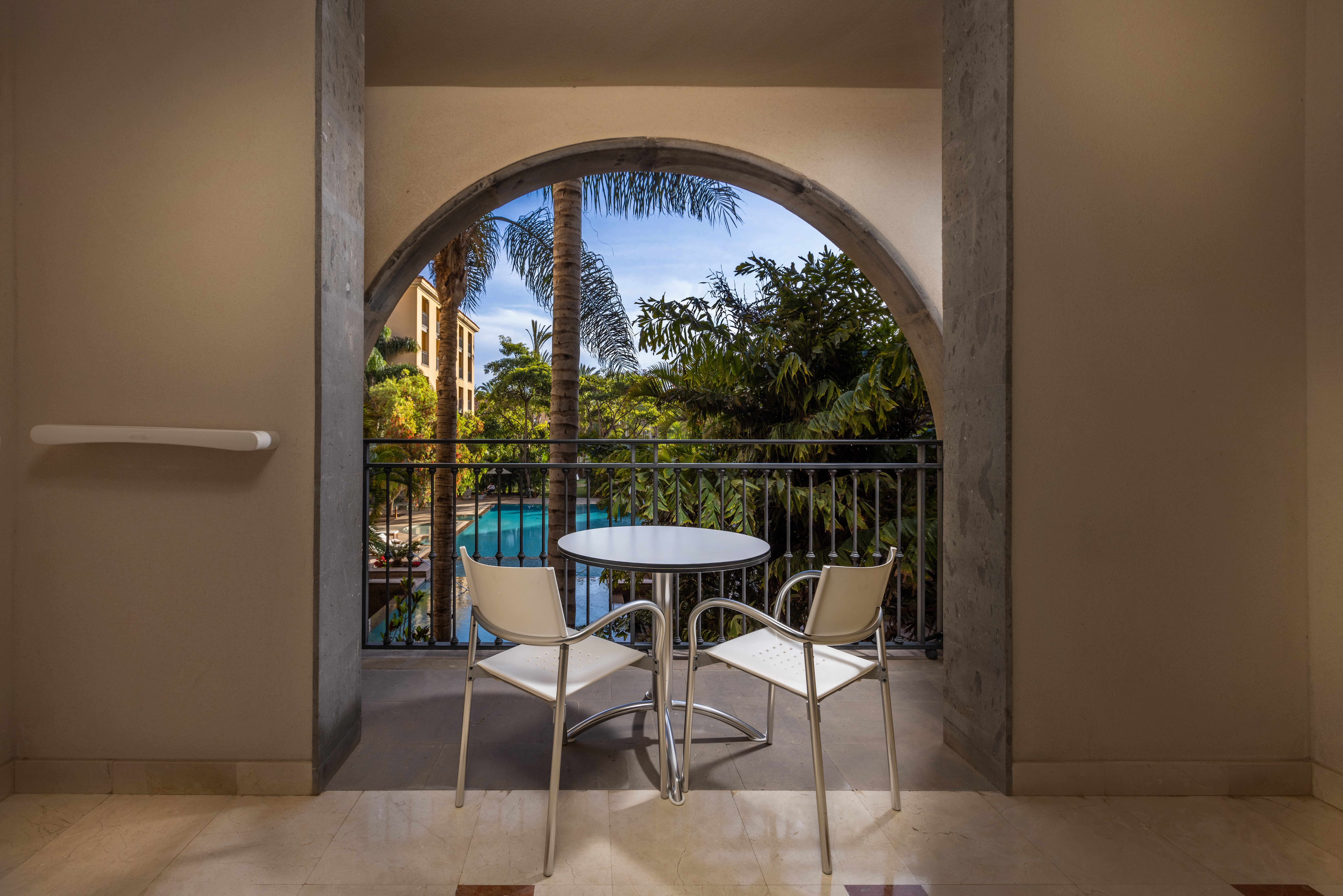 fotografías terraza habitaciones hotel lopesan costa meloneras
