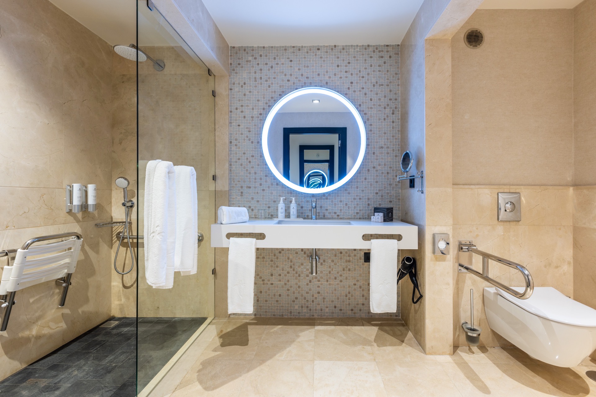 imágenes baño unique premium hotel lopesan costa meloneras