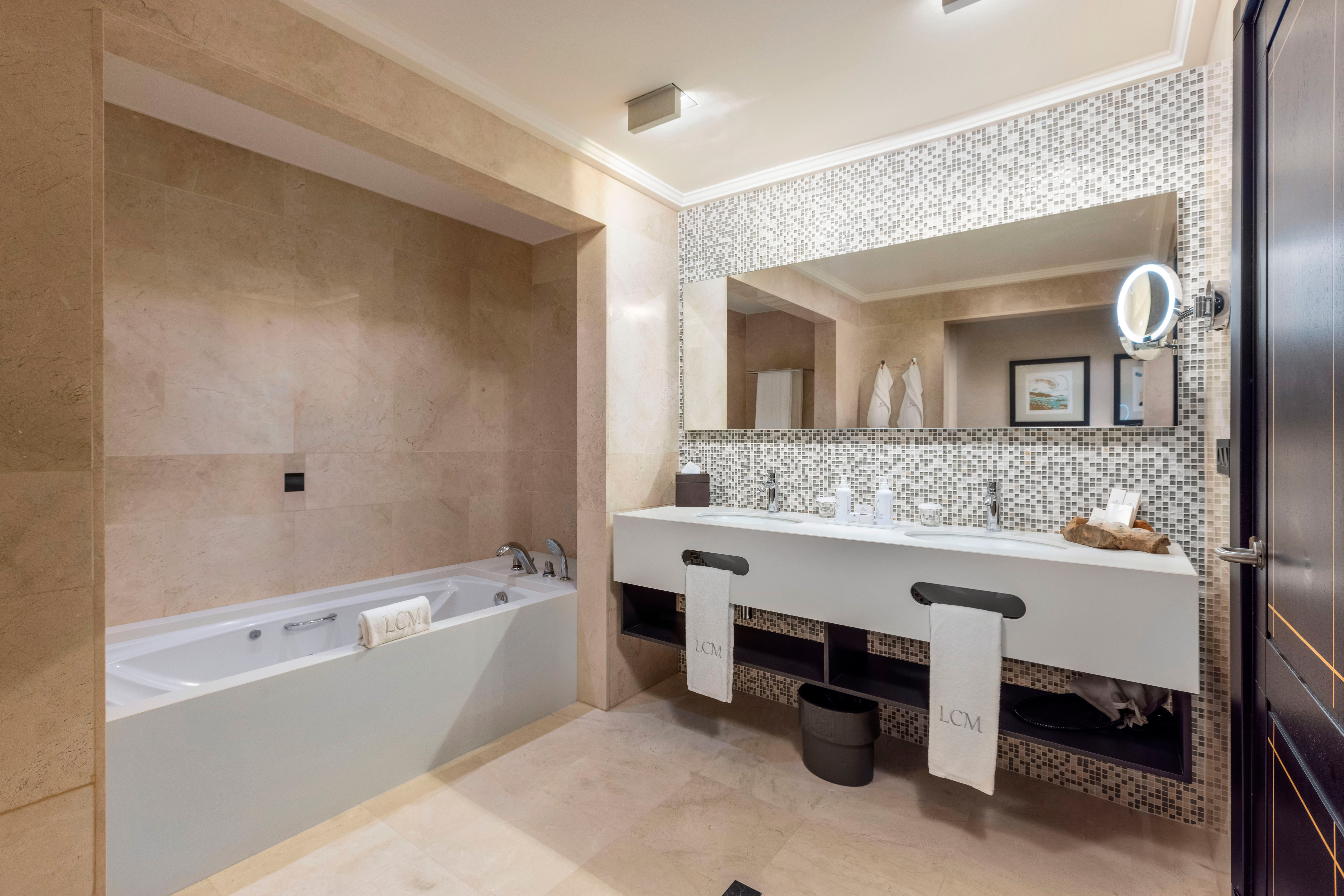 baño habitación suit hotel lopesan costa meloneras fotos