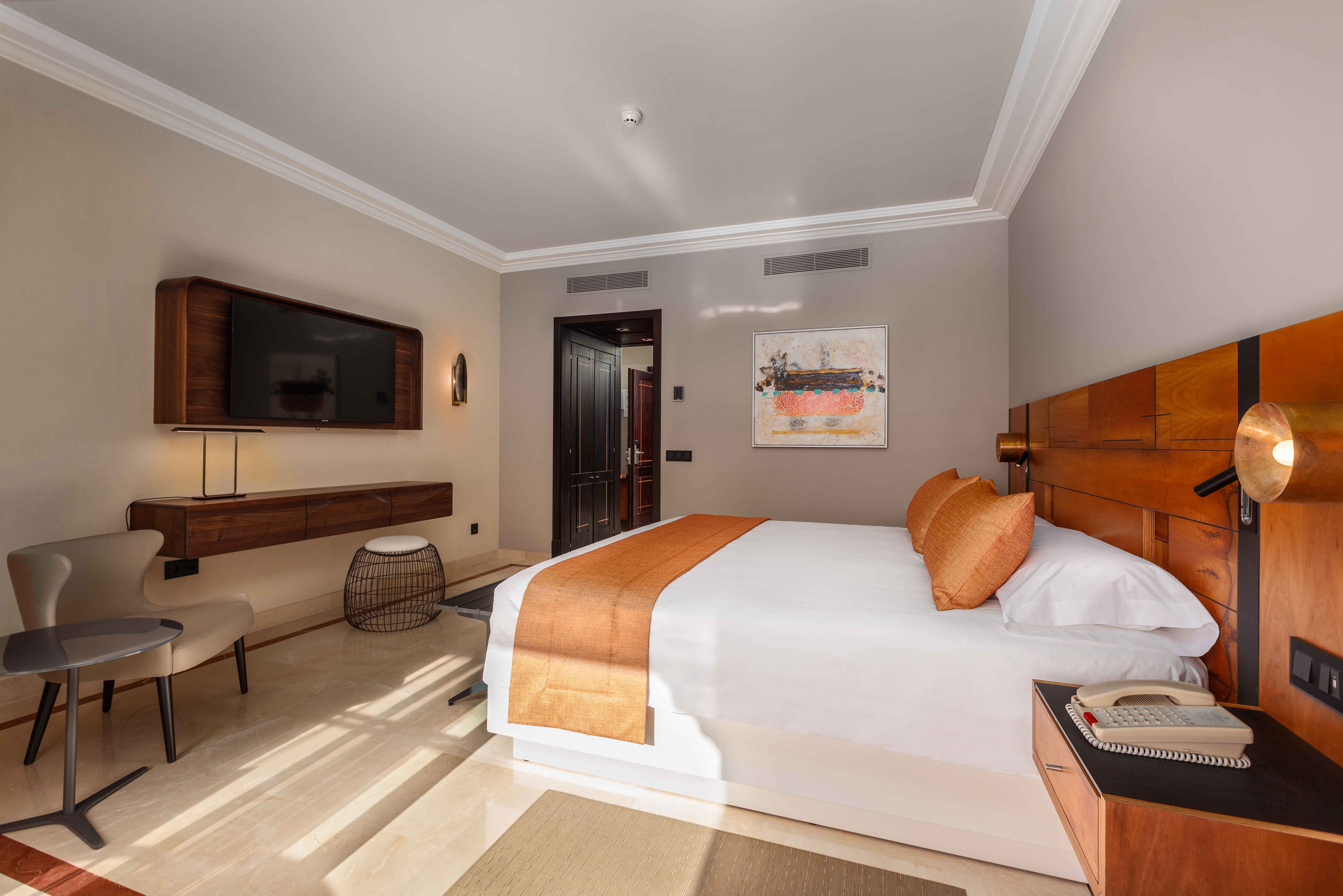 bed lopesan costa meloneras unique deluxe room