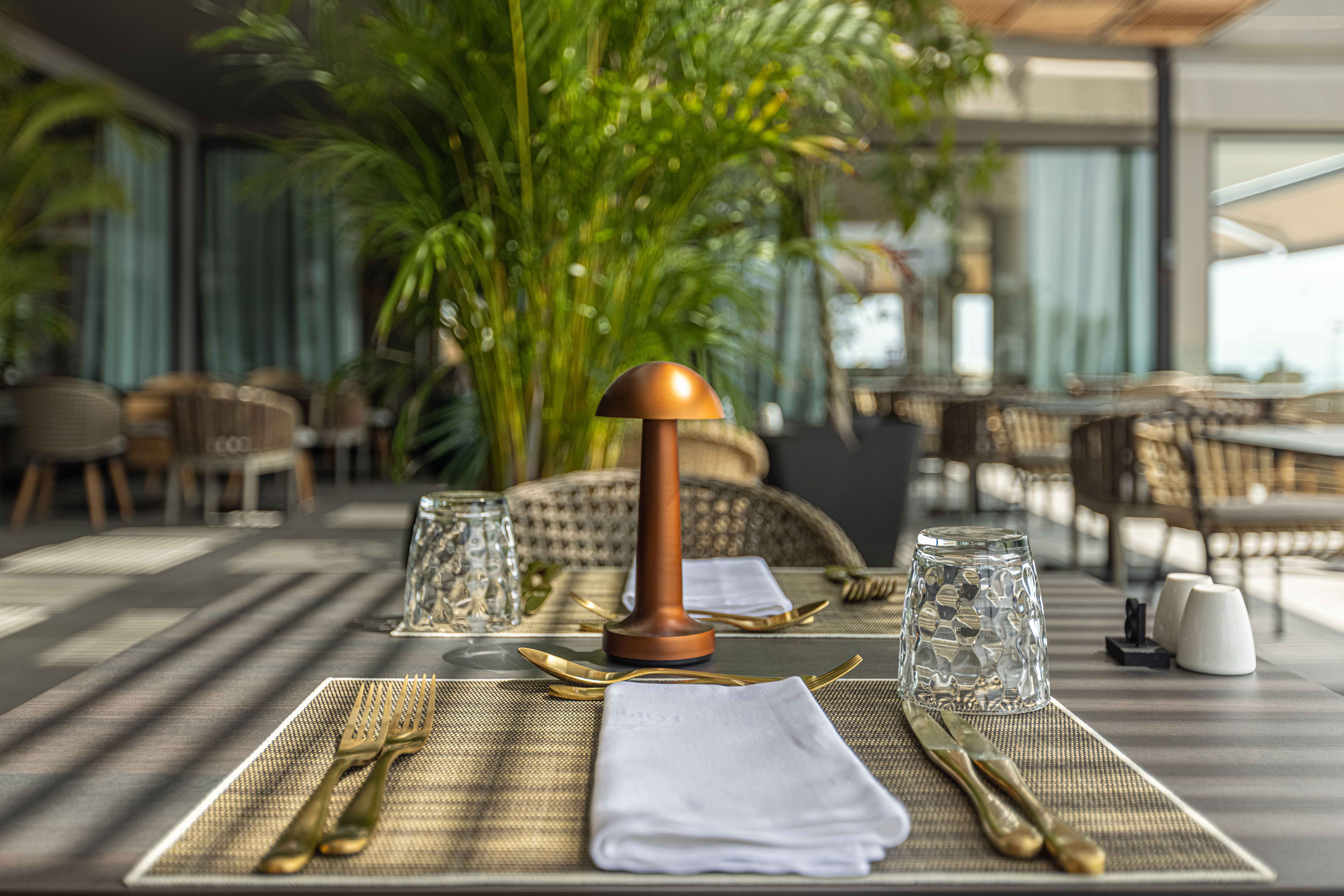 terraza ocean buffet restaurante hotel faro a lopesan collection hotel