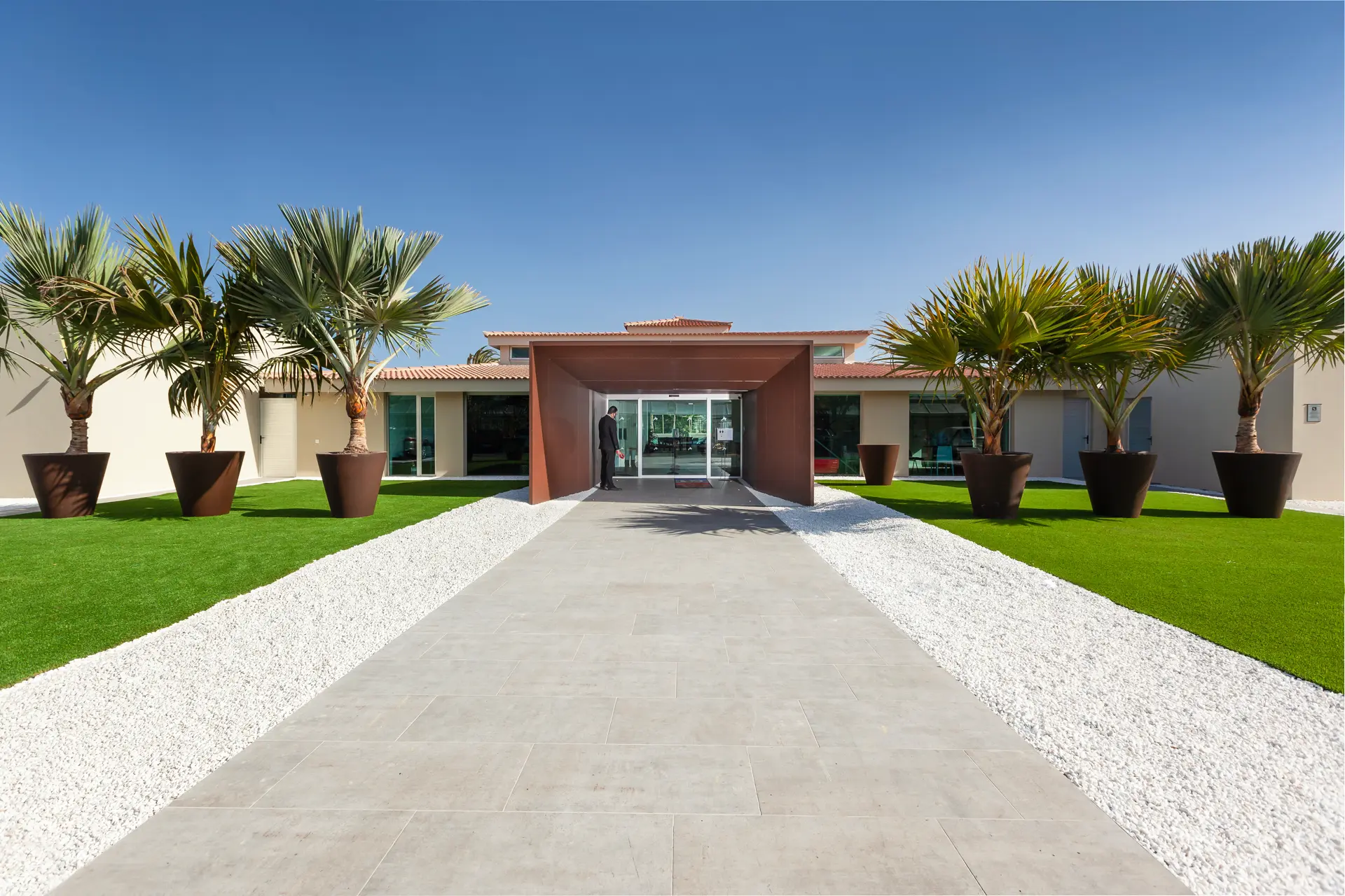 fotos hotel kumara serenoa entrada