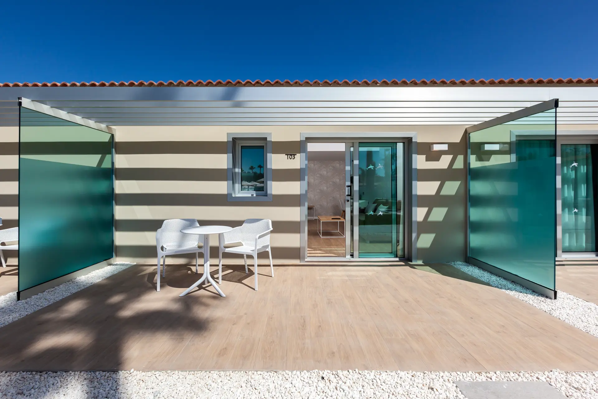 fotos terraza habitaciones junior suite adaptada hotel kumara serenoa