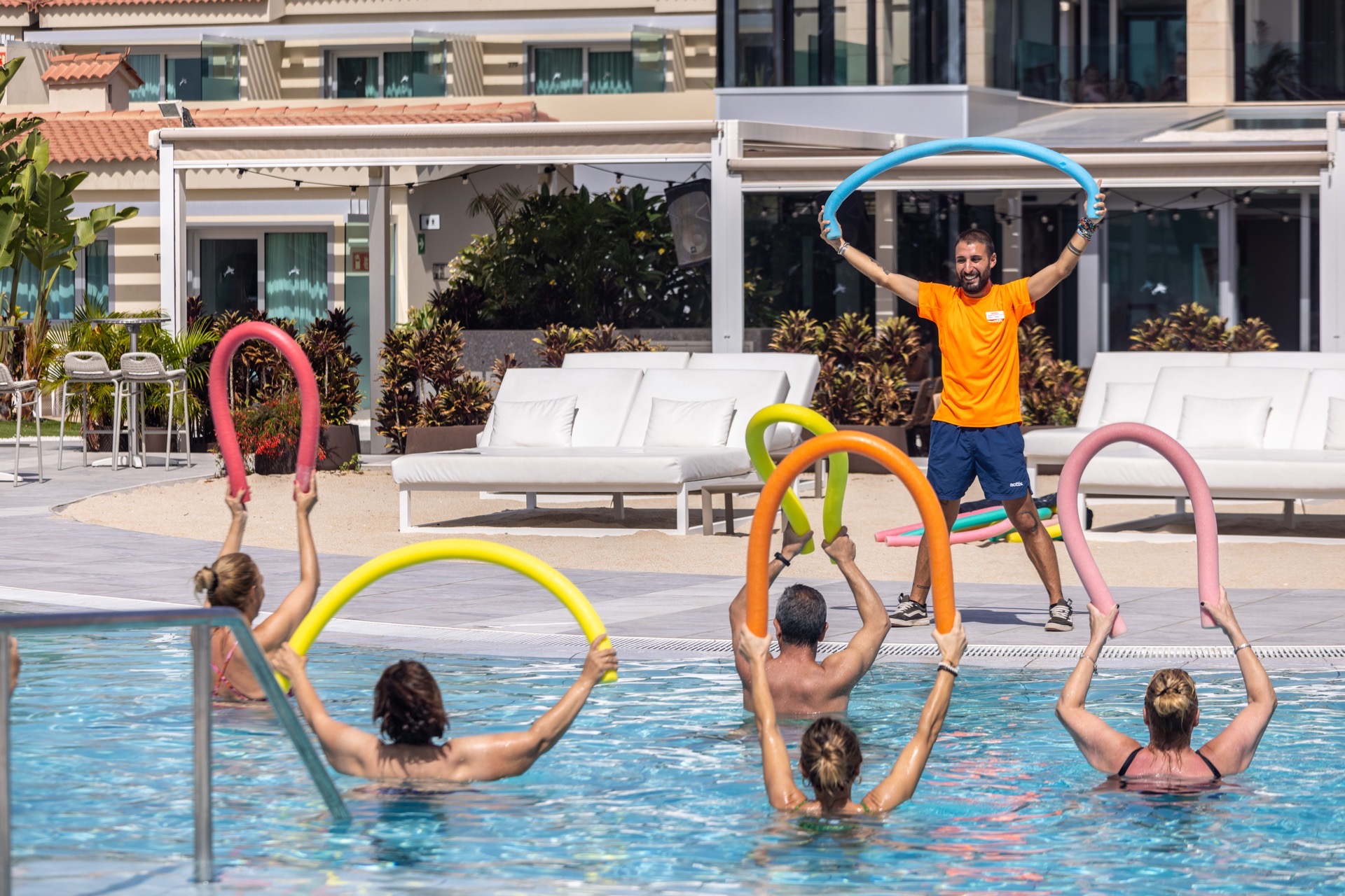 fotos hotel kumara serenoa actividad aquagym