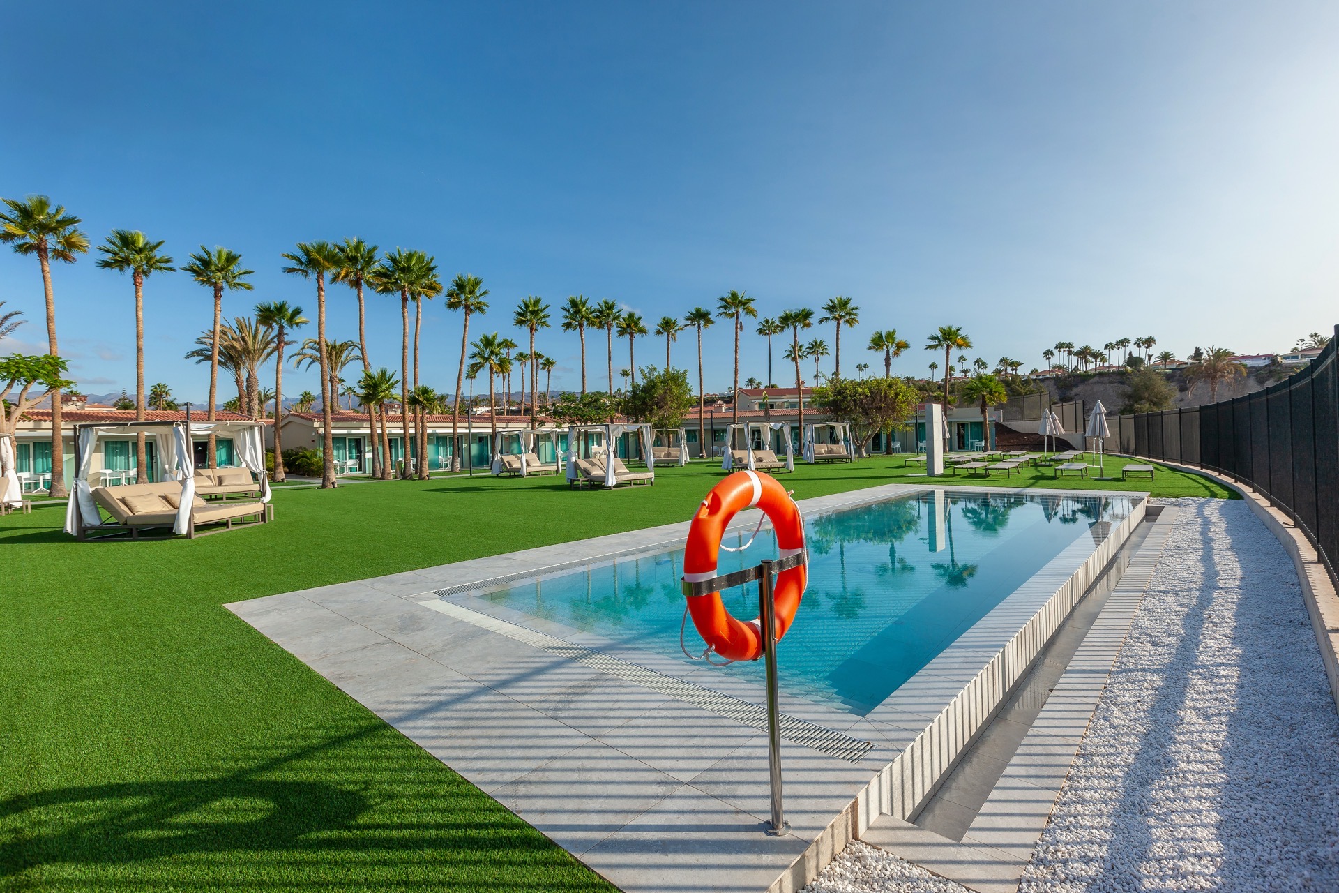 imágenes y fotos kumara serenoa by lopesan hotels piscina aos