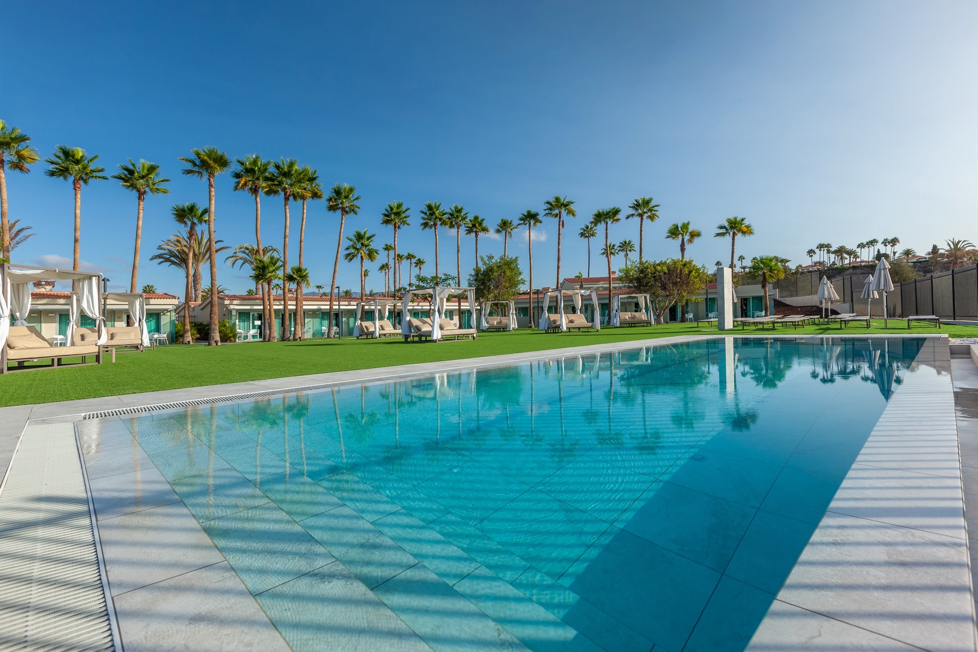zona adults only kumara serenoa by lopesan hotels