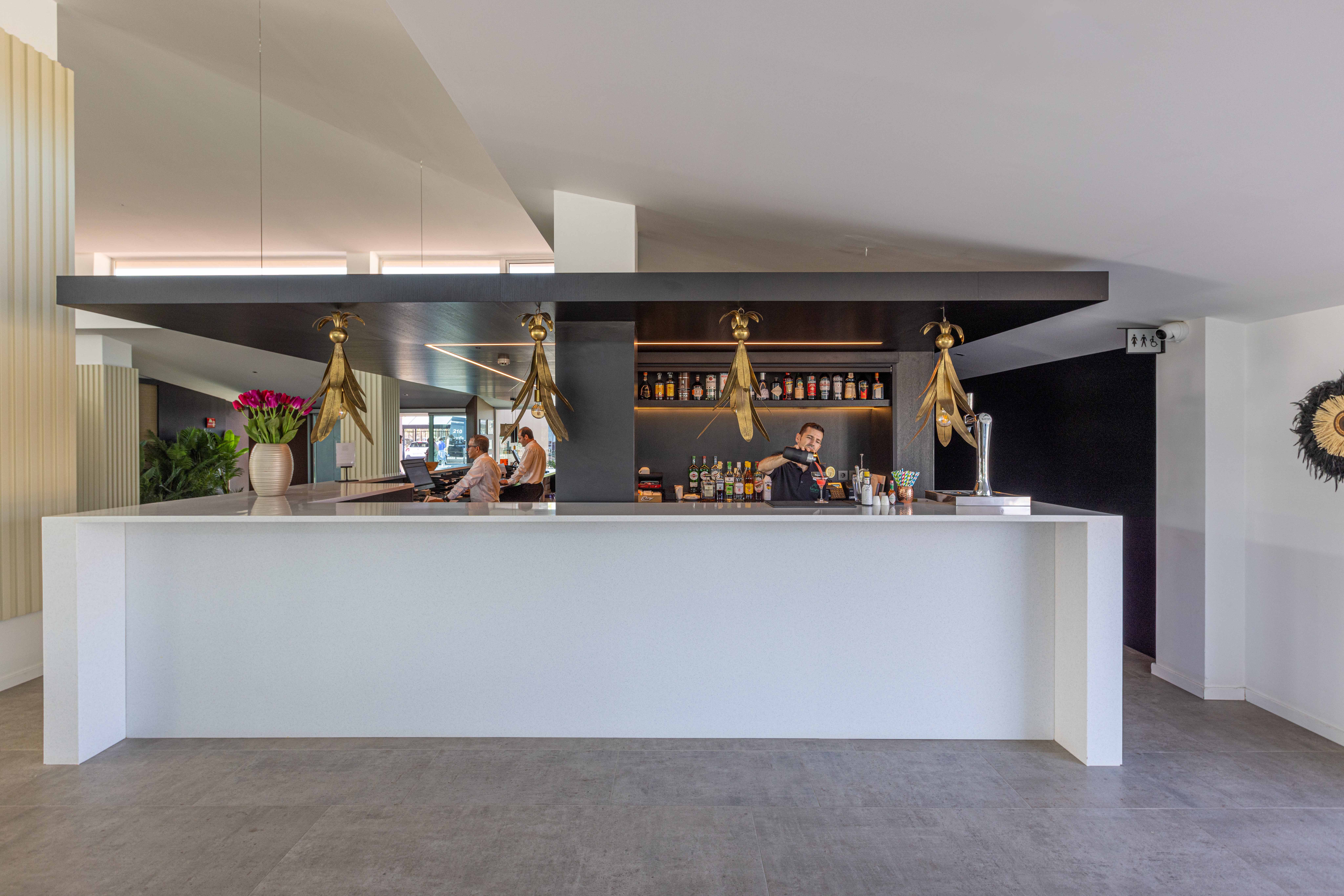 bars hotel kumara serenoa