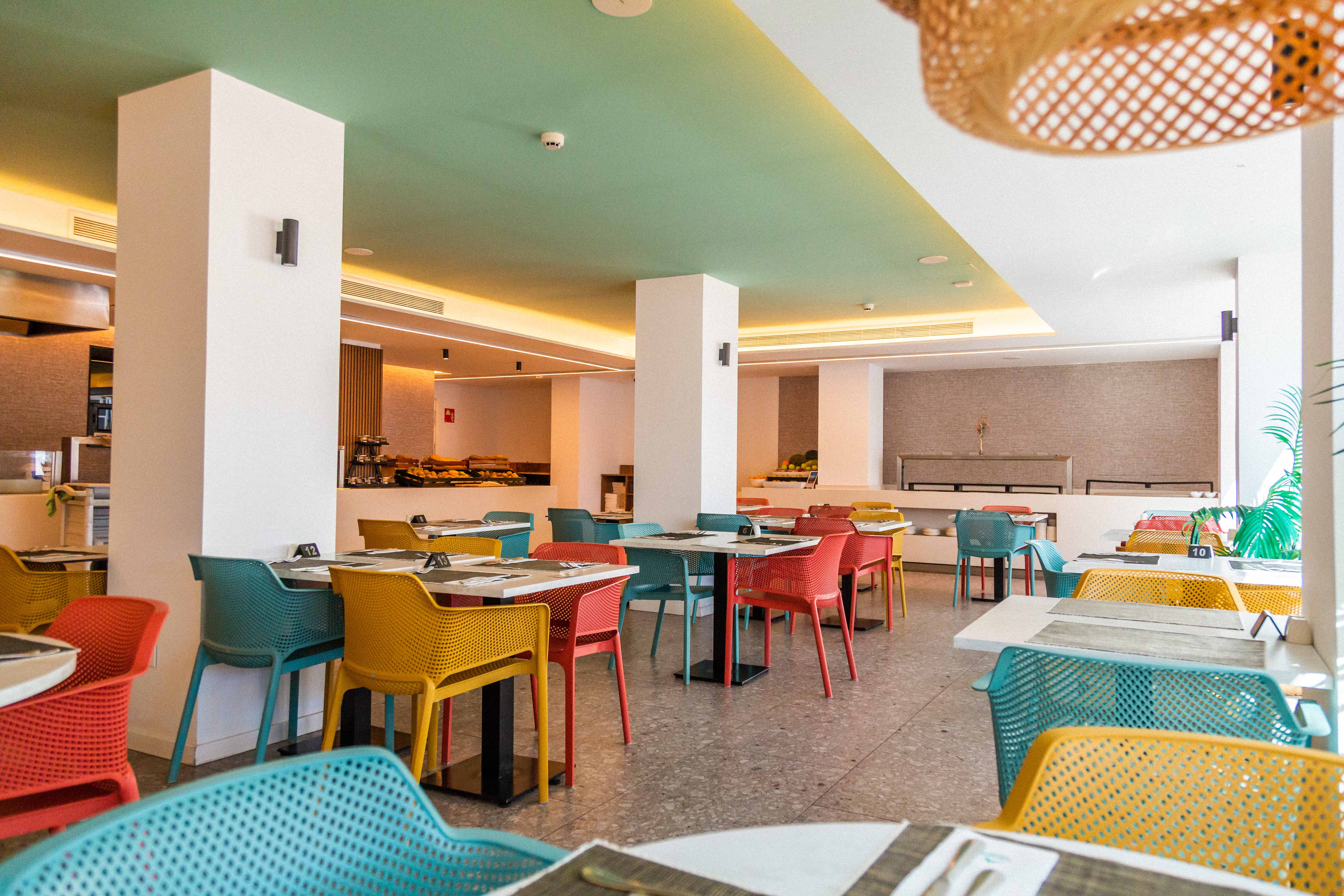 buffet kumara serenoa by lopesan hotels