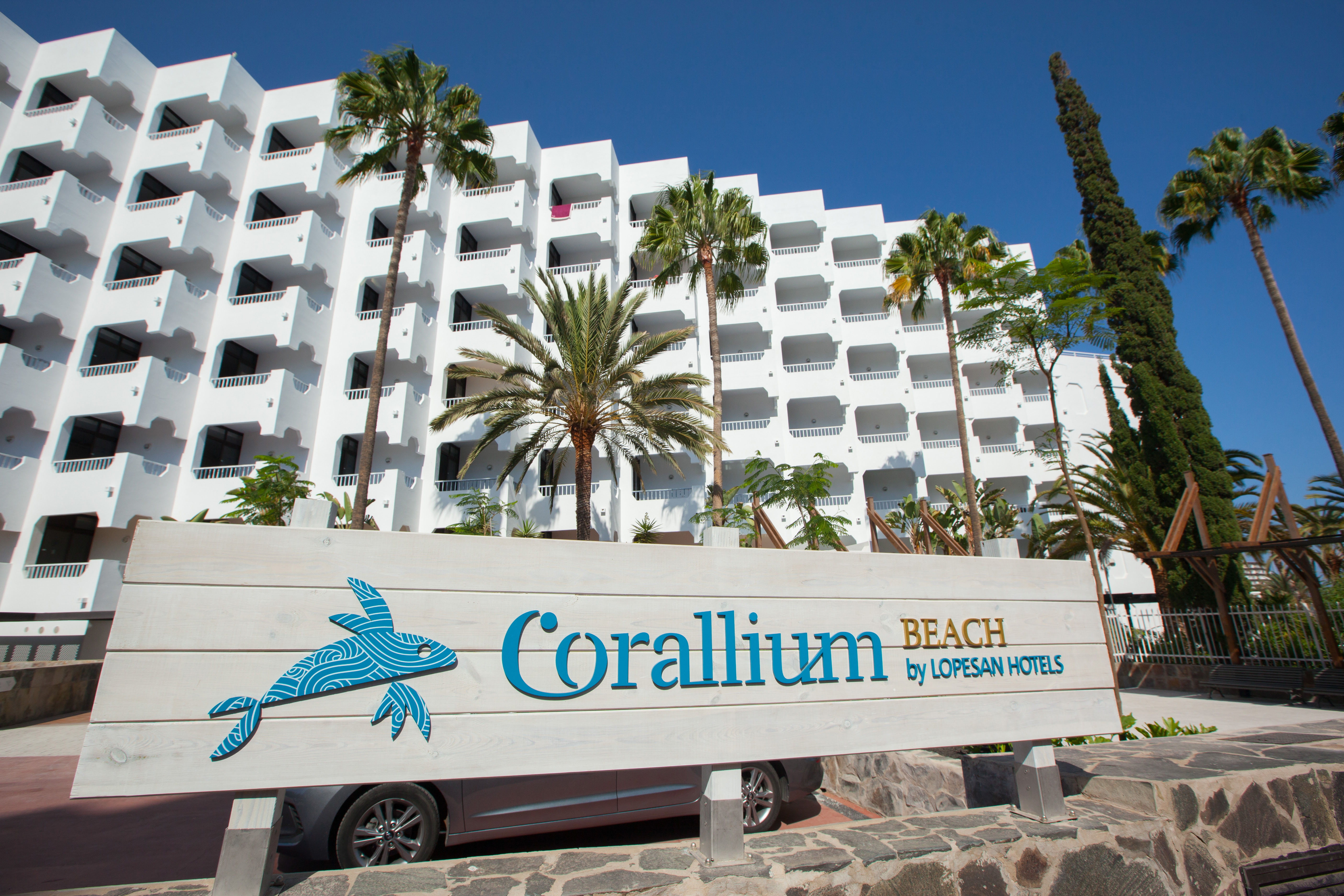 imagenes fachada corallium beach by lopesan hotels