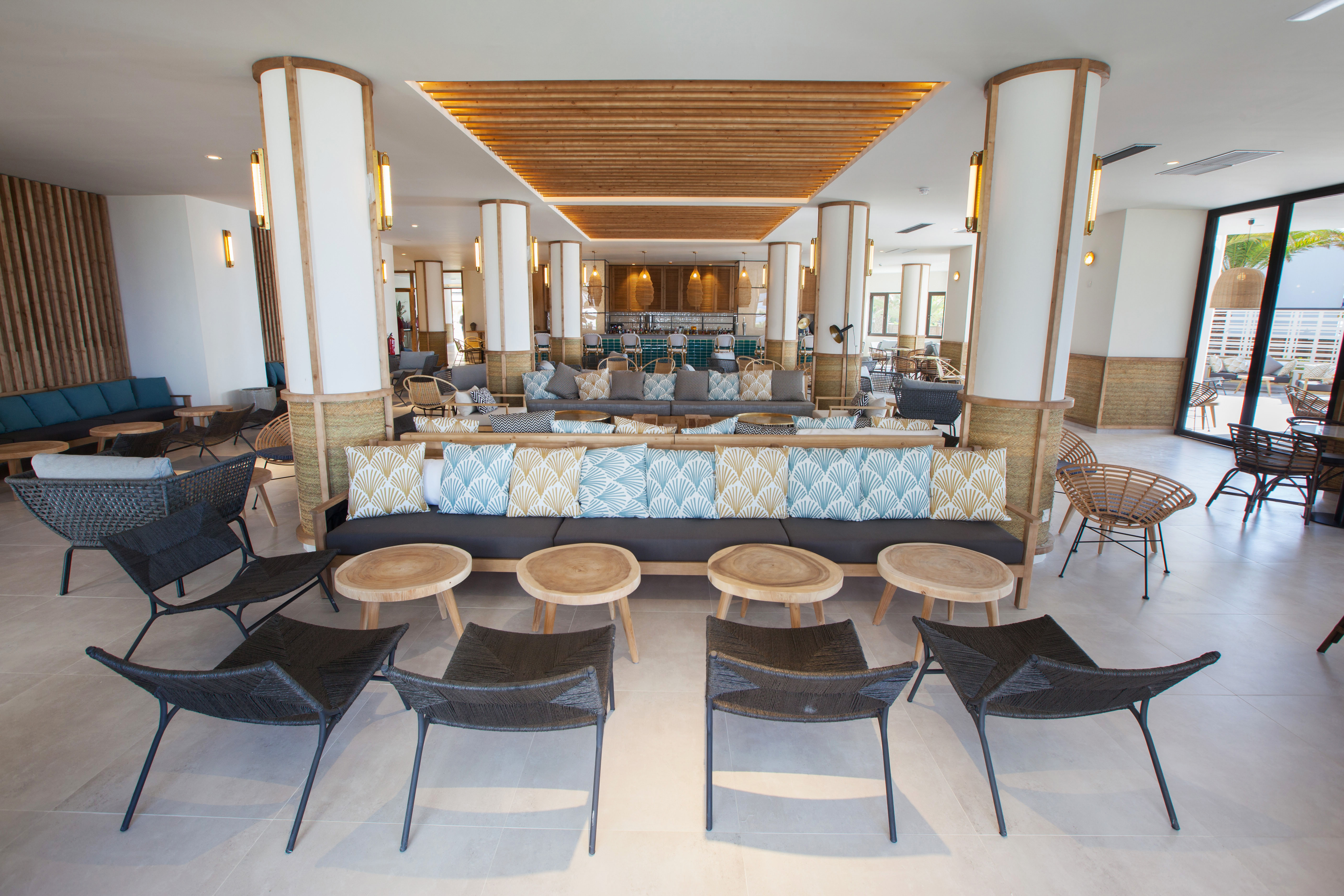 image gallery hotel corallium dunamar nereo cocktail lounge