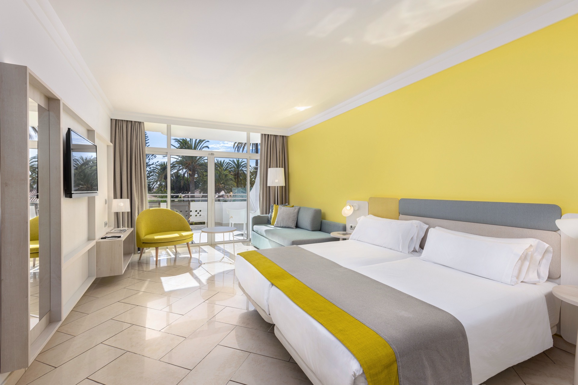 bed double solarium room hotel abora catarina hotel