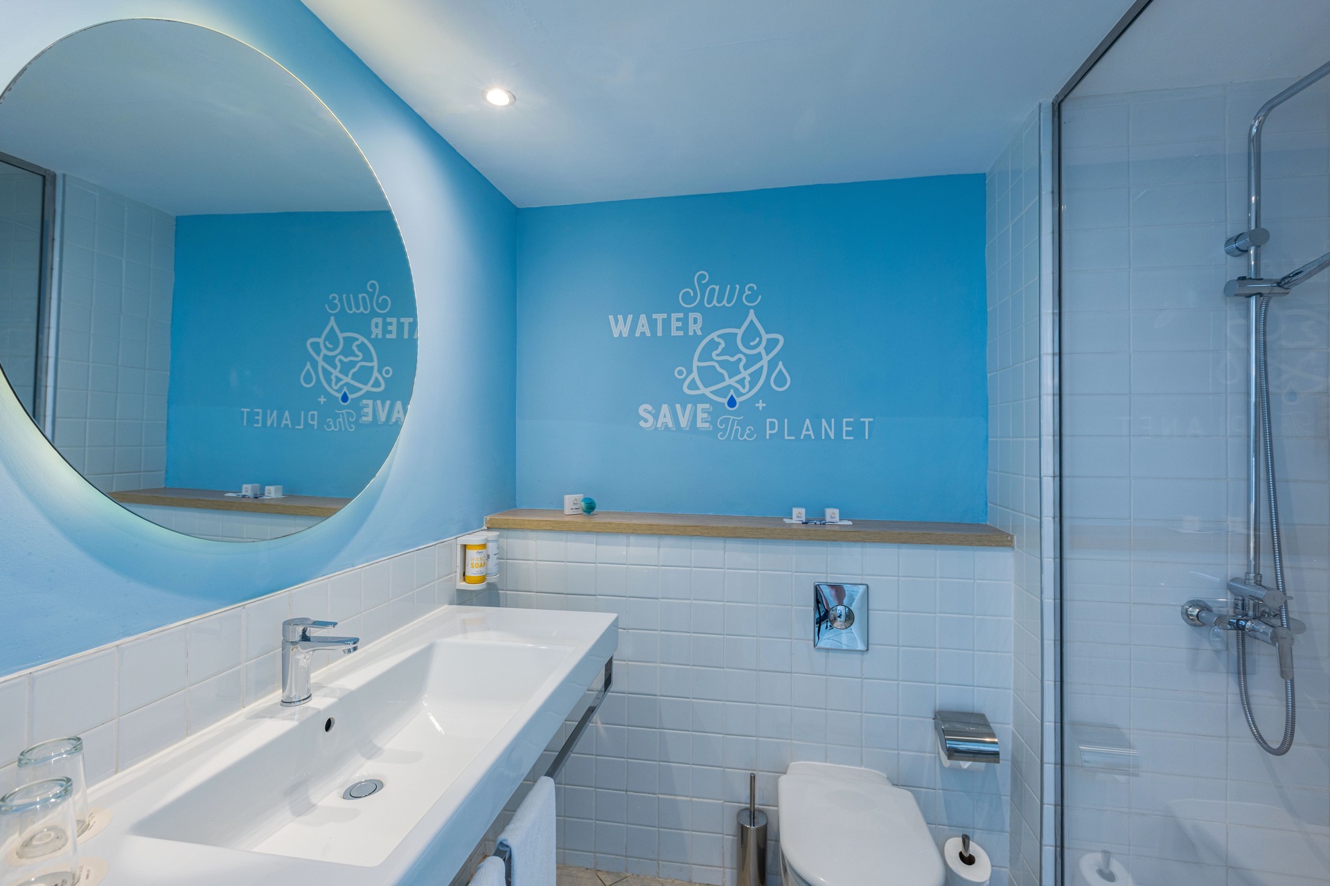 bathroom double family pool room hotel abora catarina