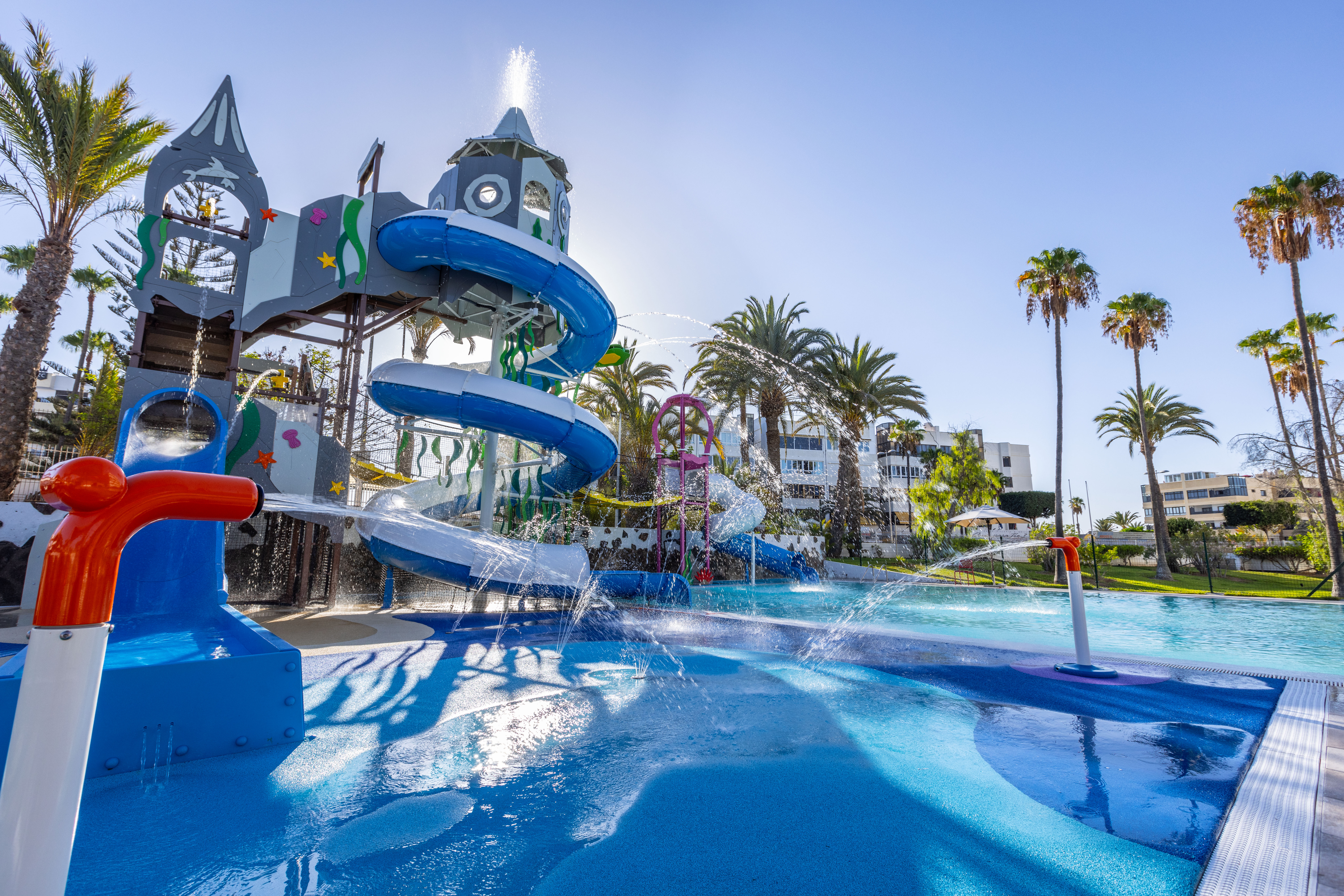 parque acuatico  splash baby piscina catarina by lopesan hotels