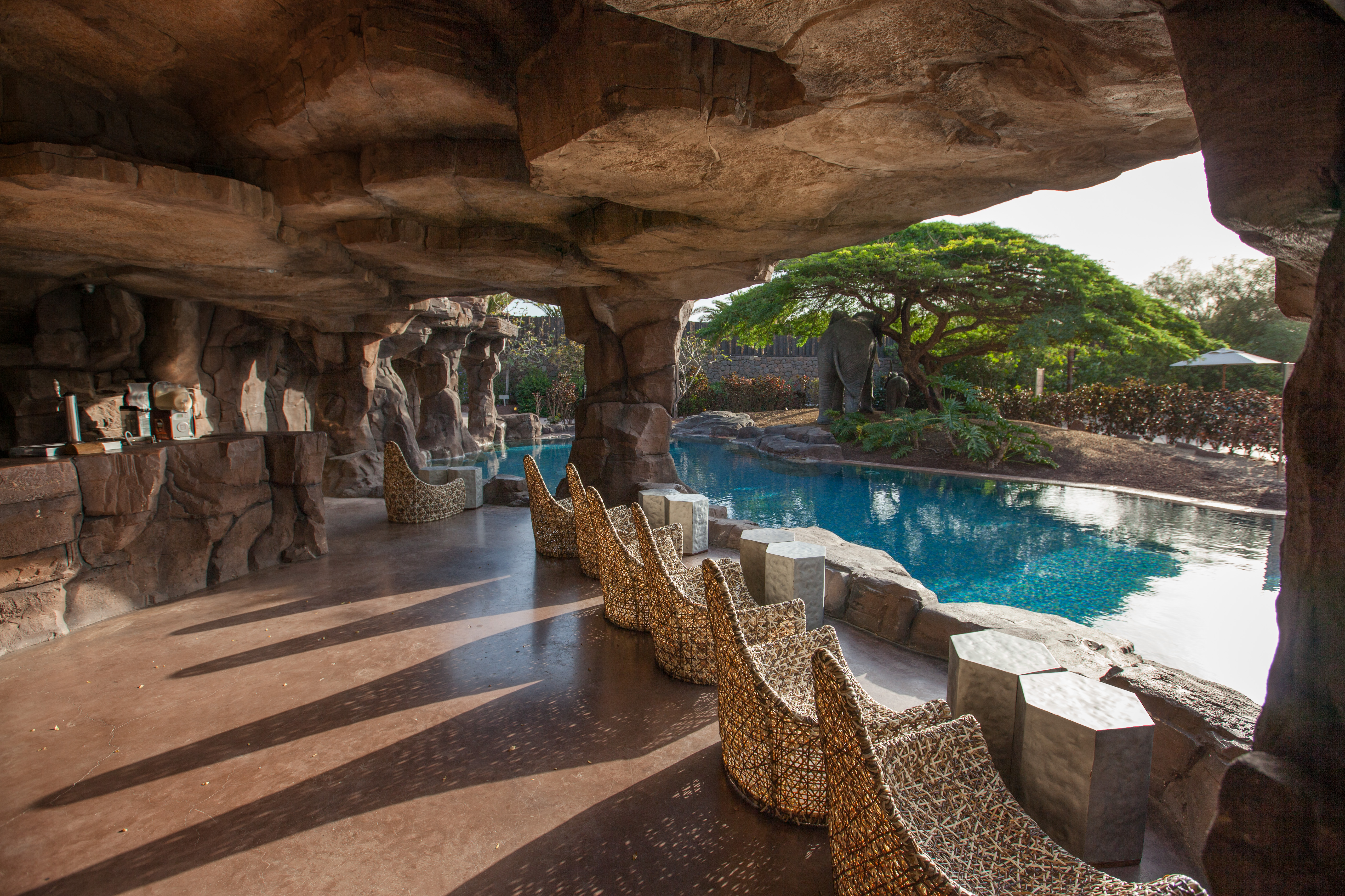 henry stanley terraza y piscina bar hotel lopesan baobab resort