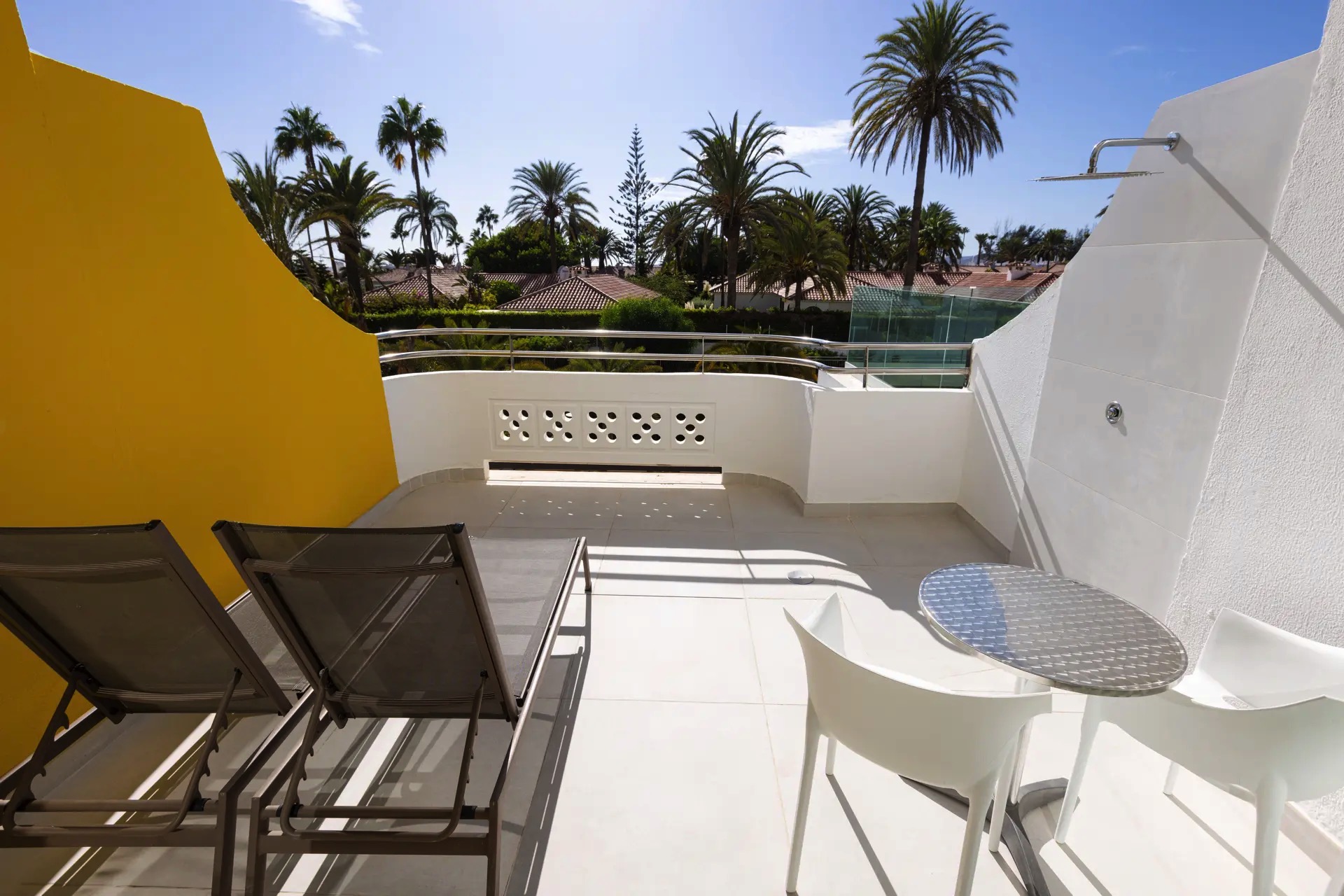 terraza habitación double solarium hotel abora catarina