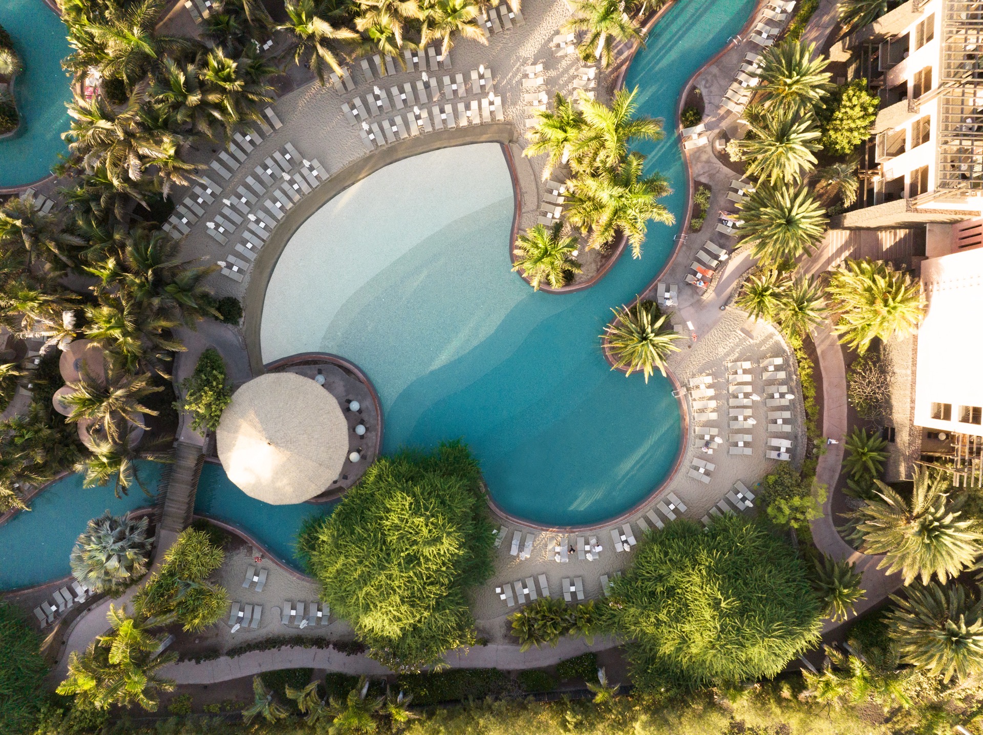 mungo-park-bar-hotel-lopesan-baobab-resort