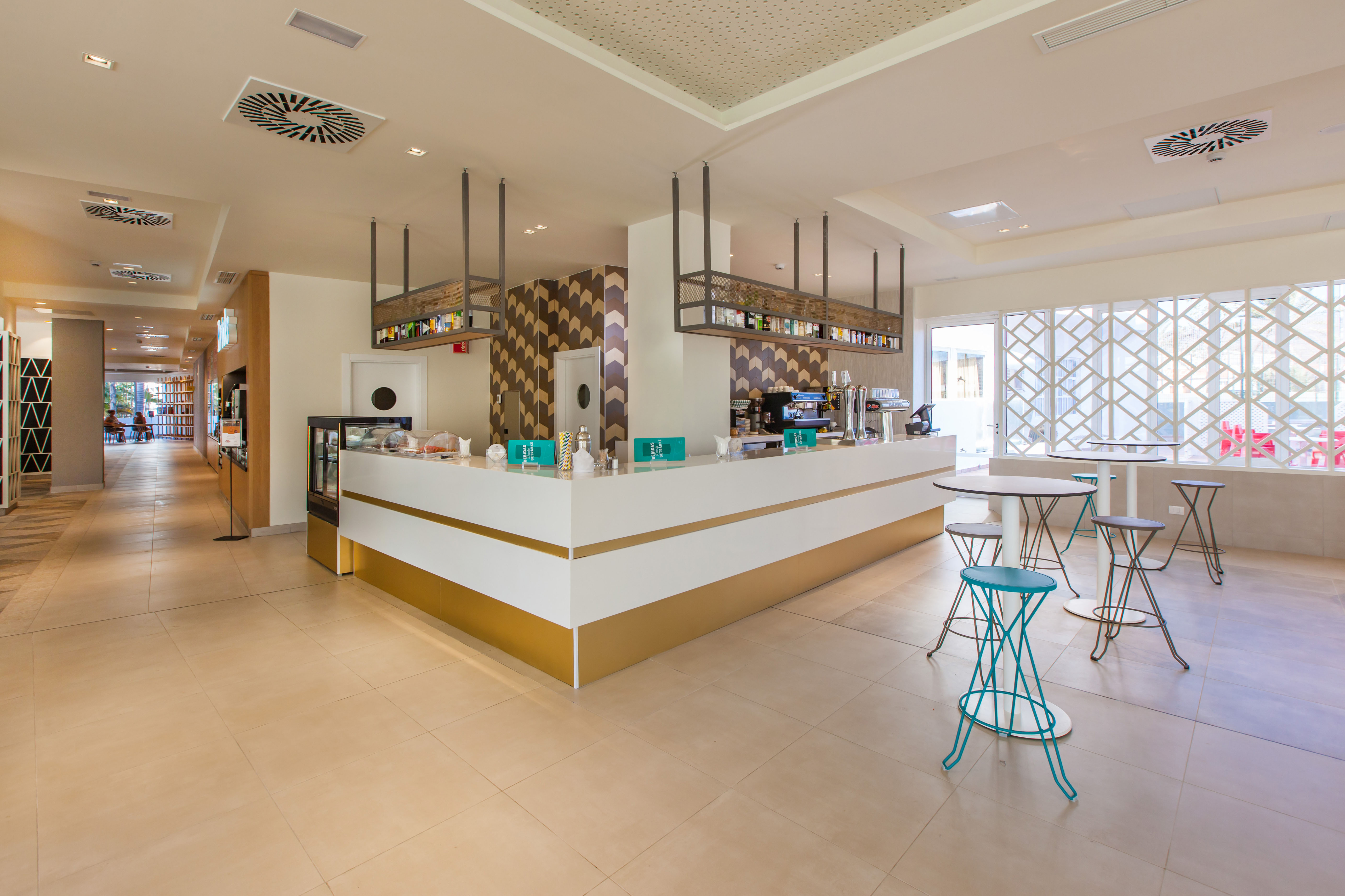 terraza lobby bar abora buenaventura