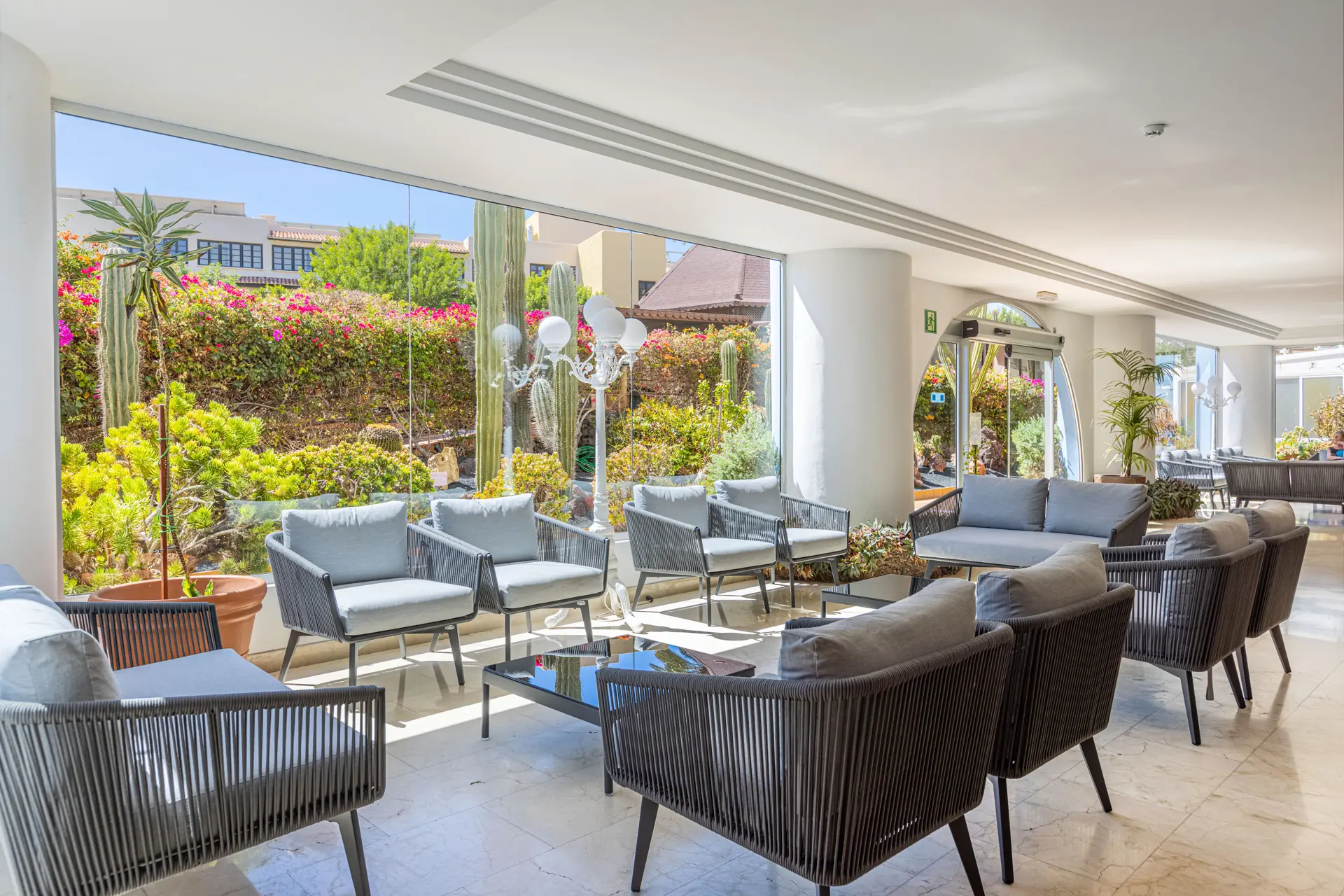 Interiores comunes	POSICIÓN 21	0U4A0074.jpg			sala-de-espera-ifa-altamarena-fotos	waiting-room-ifa-altamarena-photos	wartebereich-ifa-altamarena-fotos	sala de espera ifa altamarena fotos	waiting room ifa altamarena photos	wartebereich ifa altamarena fotos