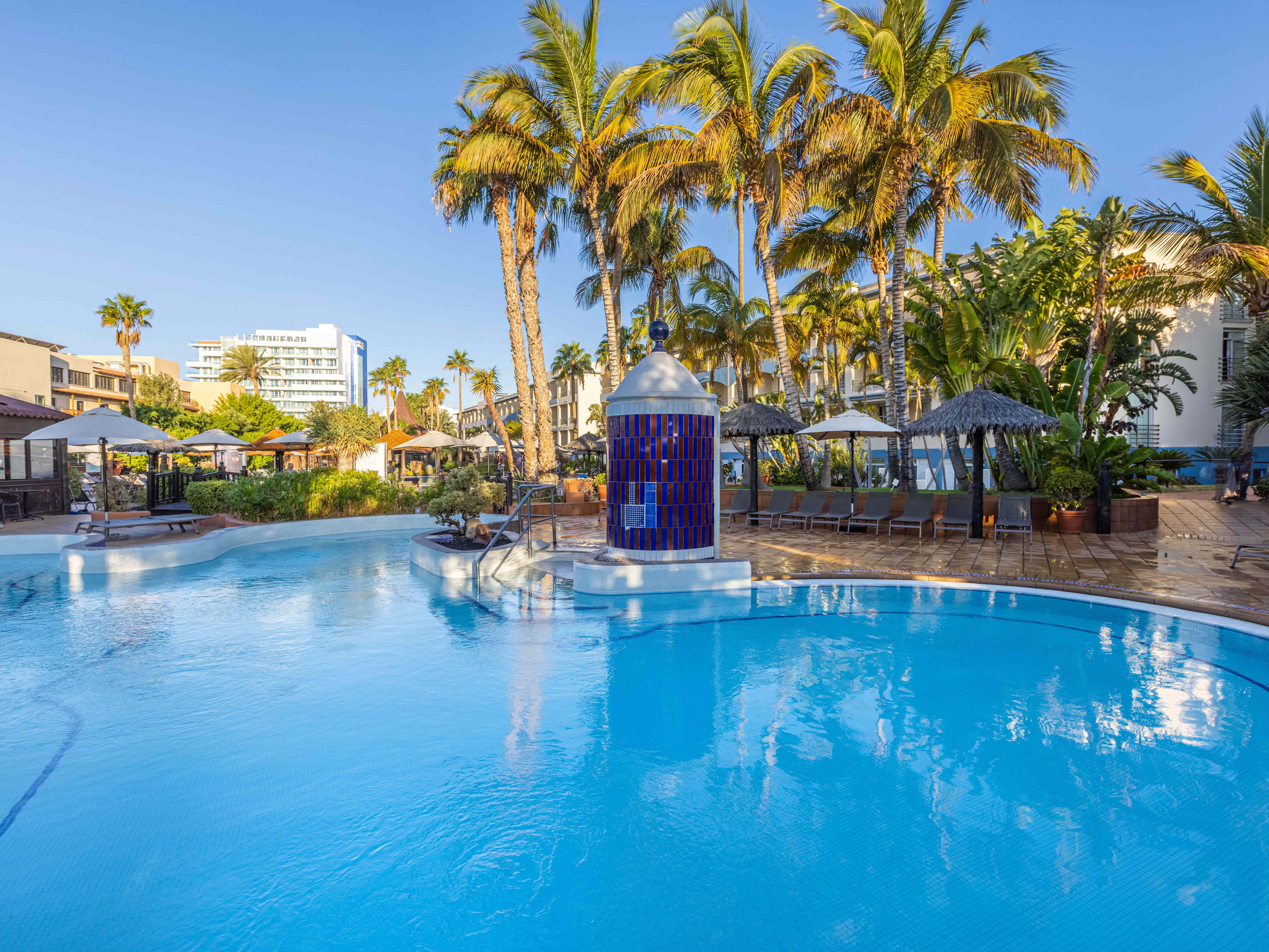 hamacas piscinas ifa altamarena hotel