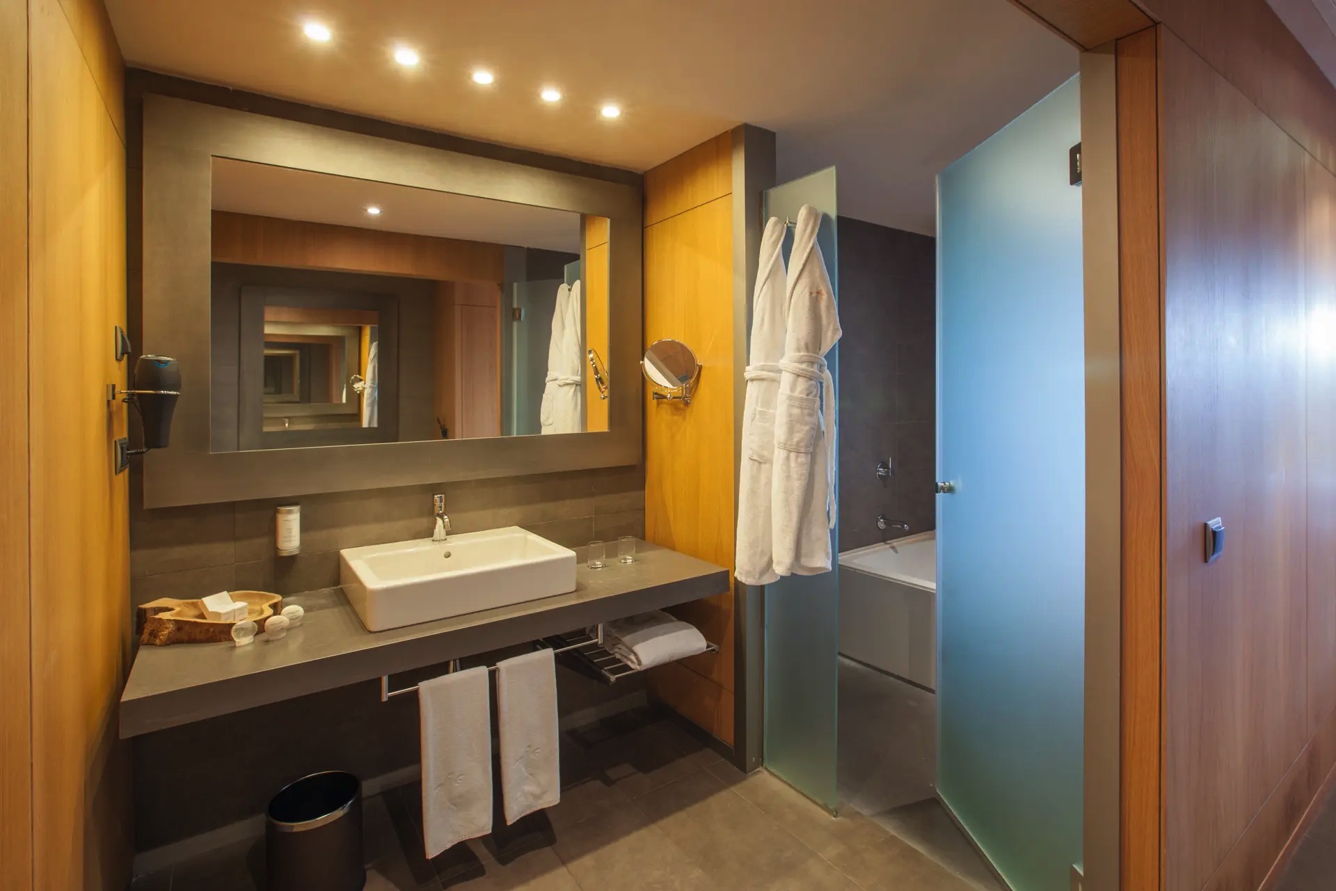 baño habitación doble estandar vista lopesan baobab