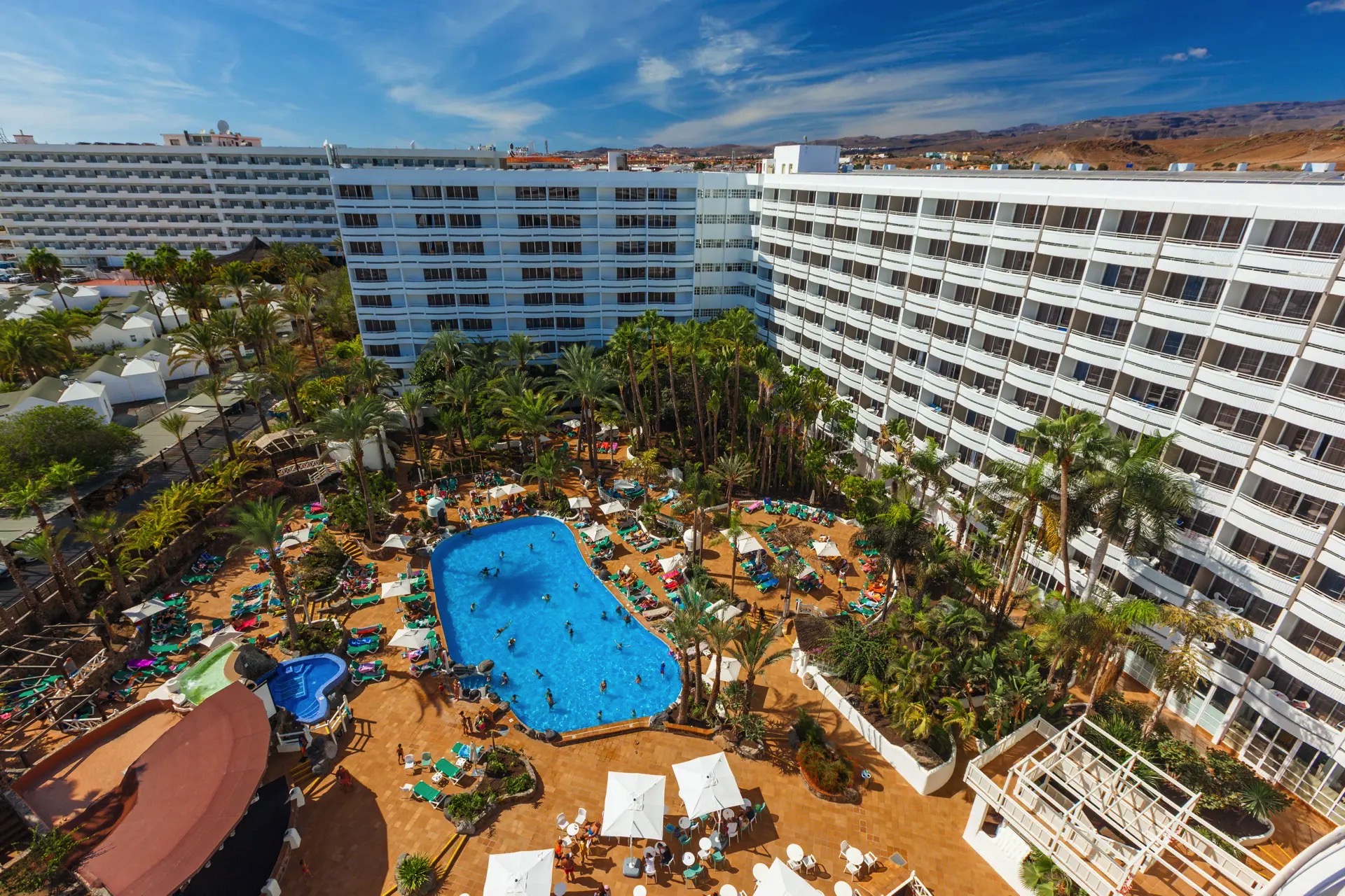 exterior-swimming-pools-abora-buenaventura-by-lopesan-hotels