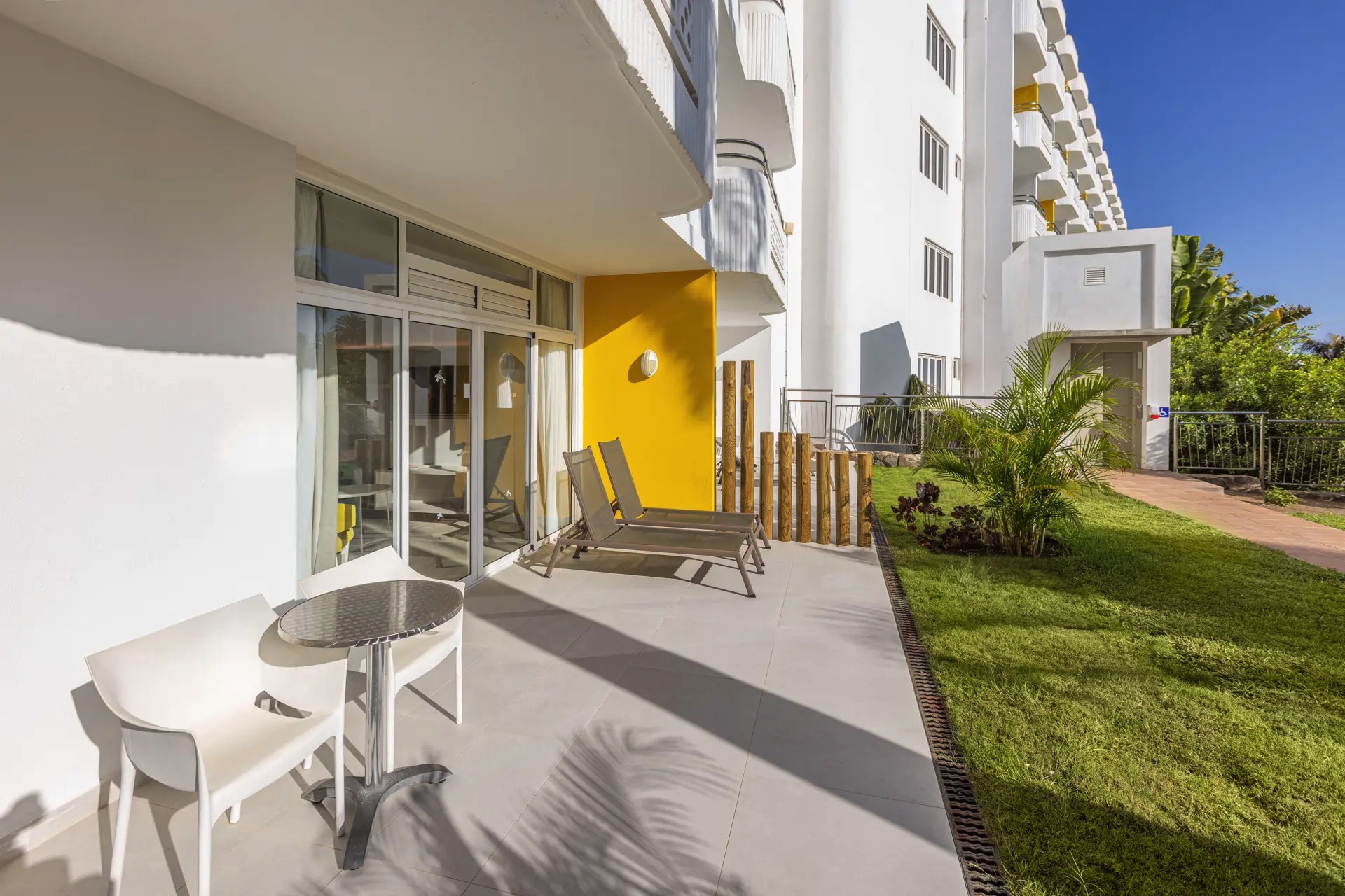 terraza habitación double garden hotel abora catarina