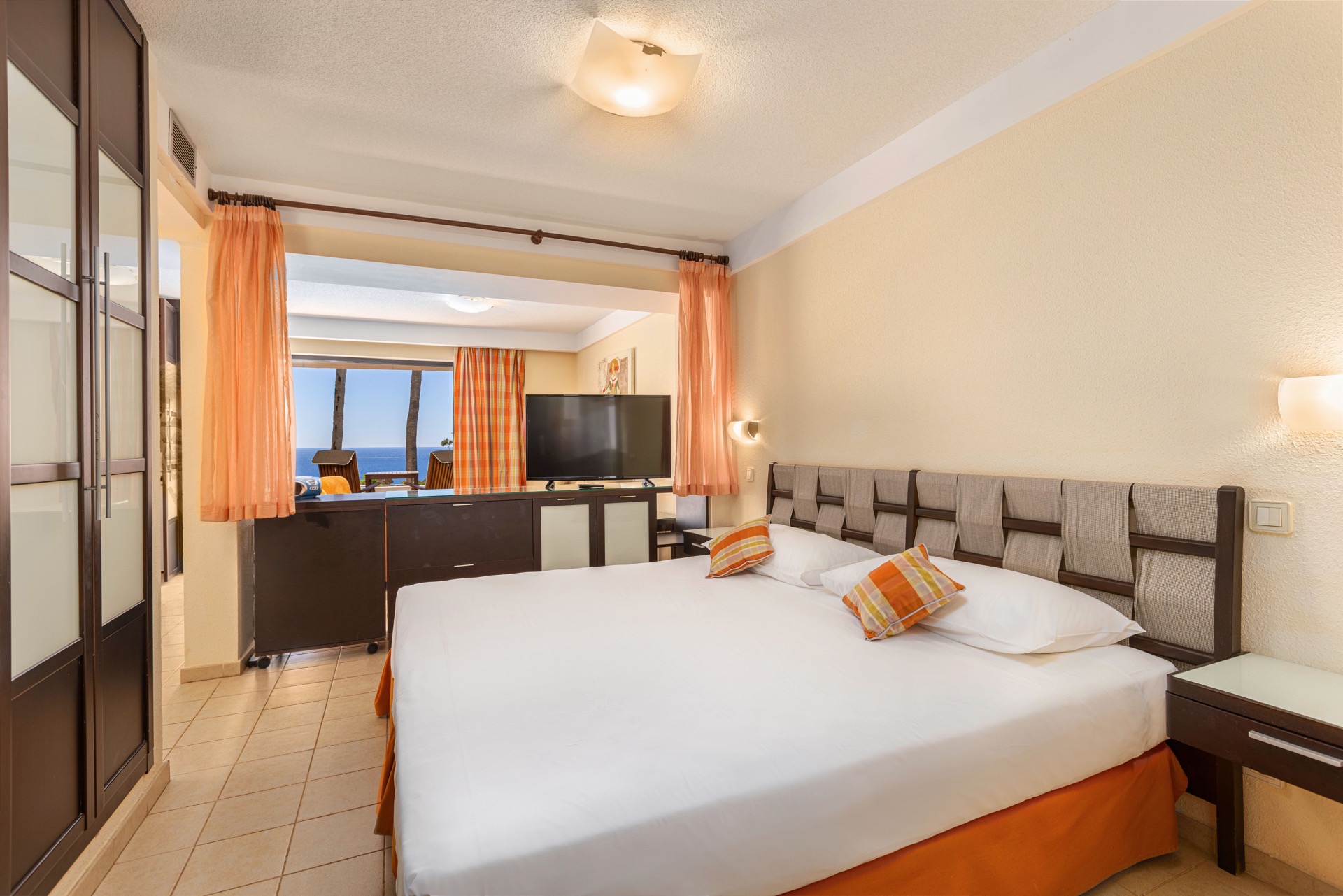 cama bungalow deluxe superior ifa villas altamarena