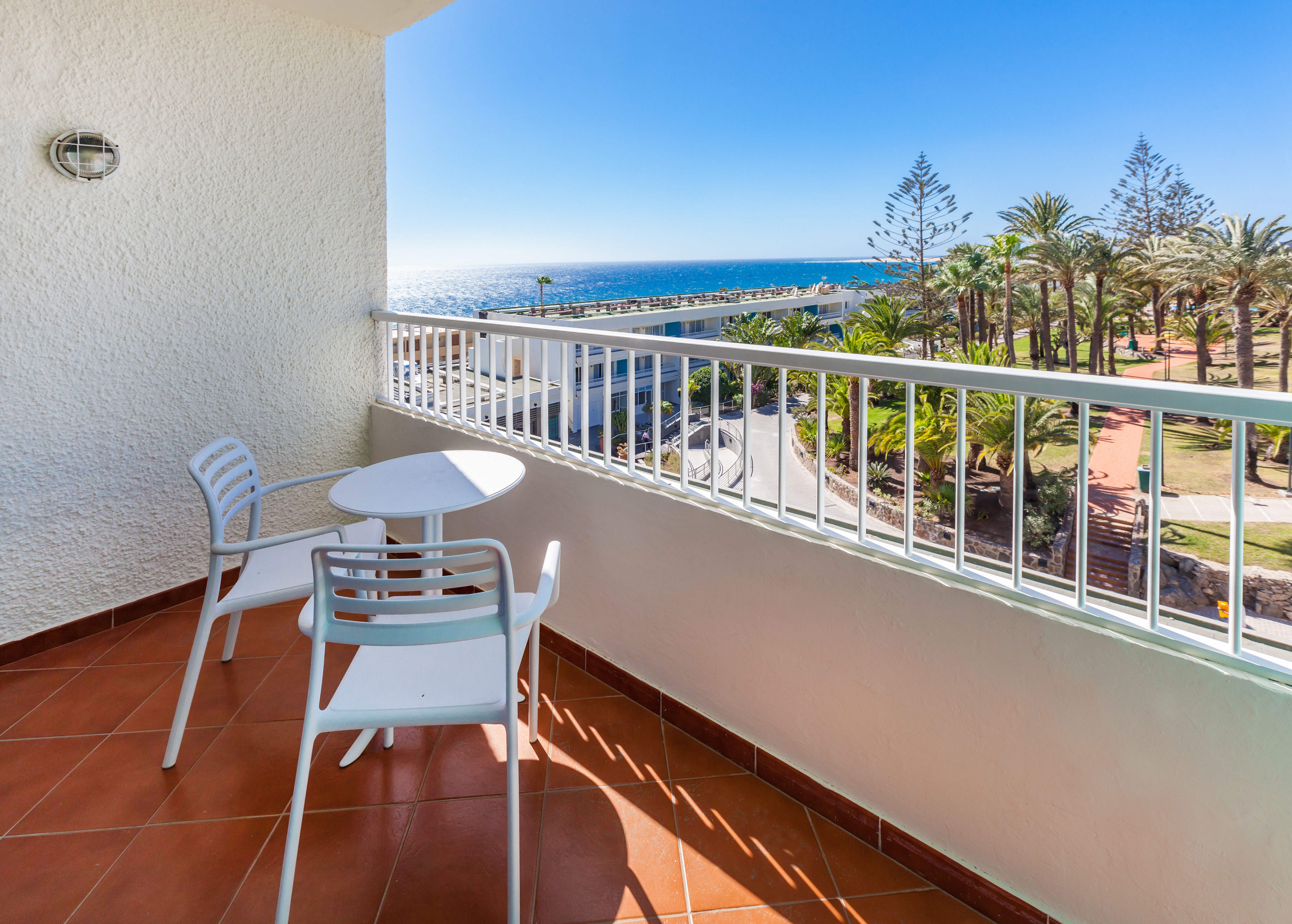 terrasse adults only doppelzimmer deluxe blick hotel abora interclub atlantic