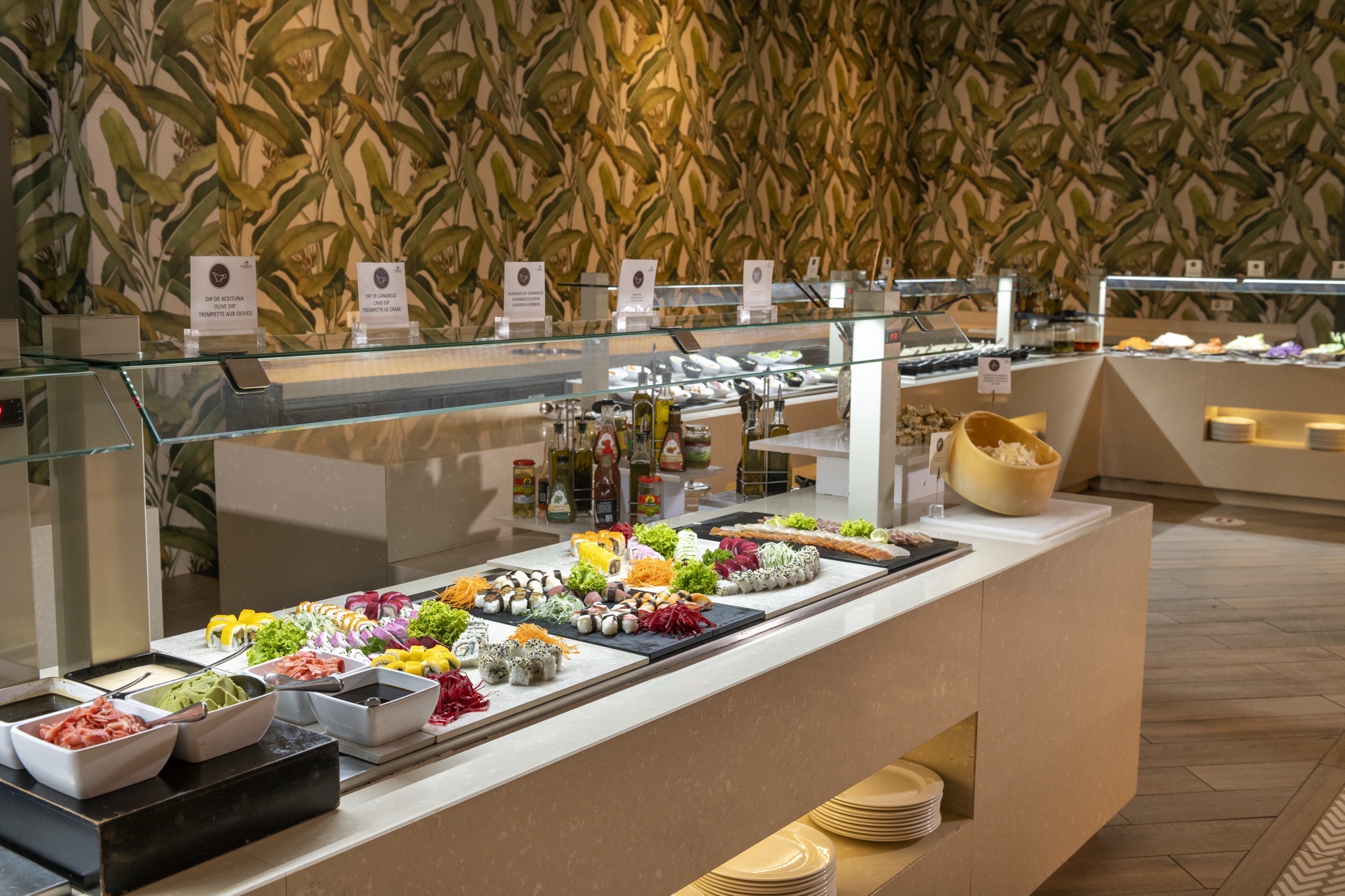 lopesan costa bavaro buffet area photos