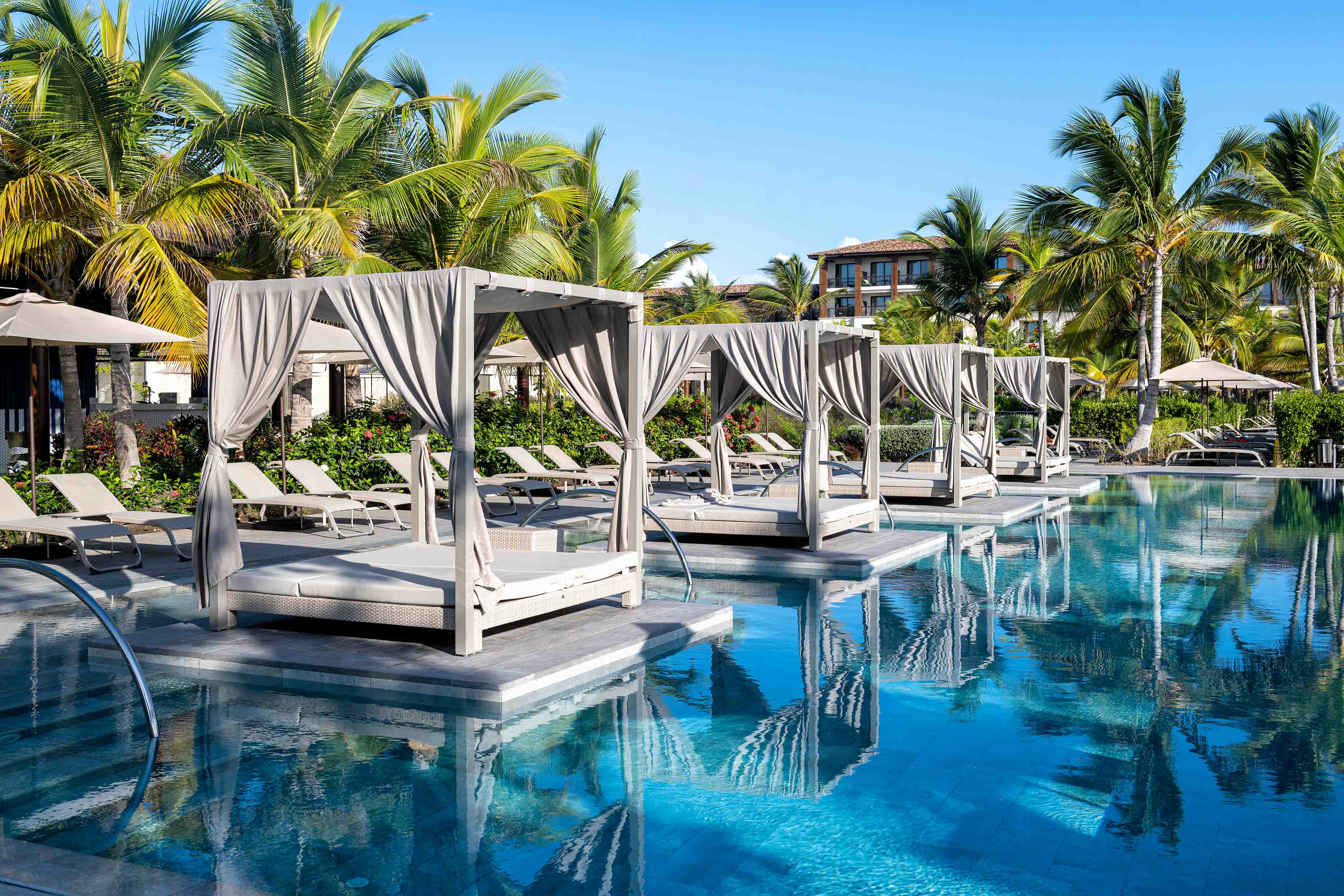 pool caribbean lopesan costa bávaro spa & casino