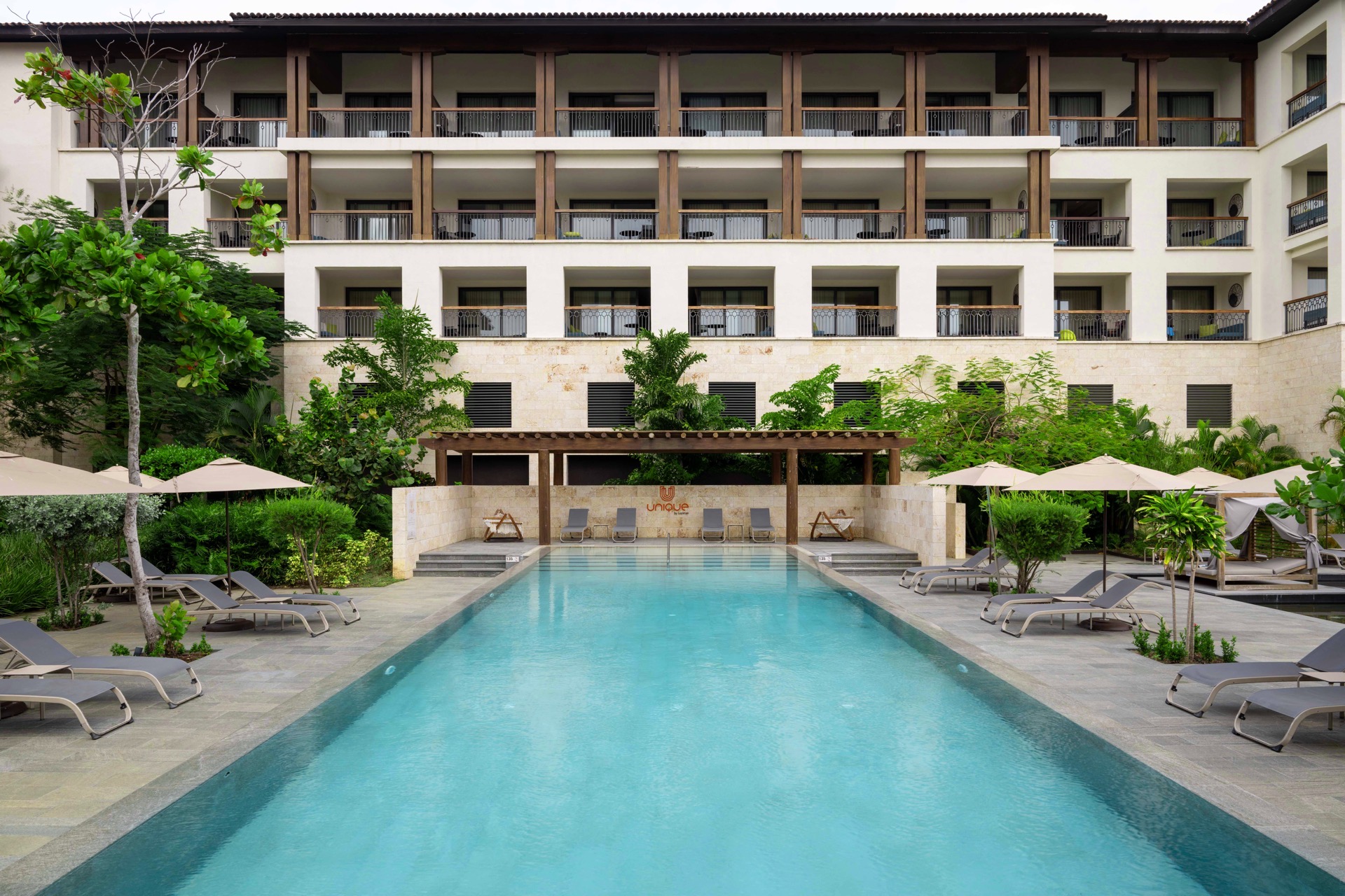 images and photos pool lopesan costa bavaro