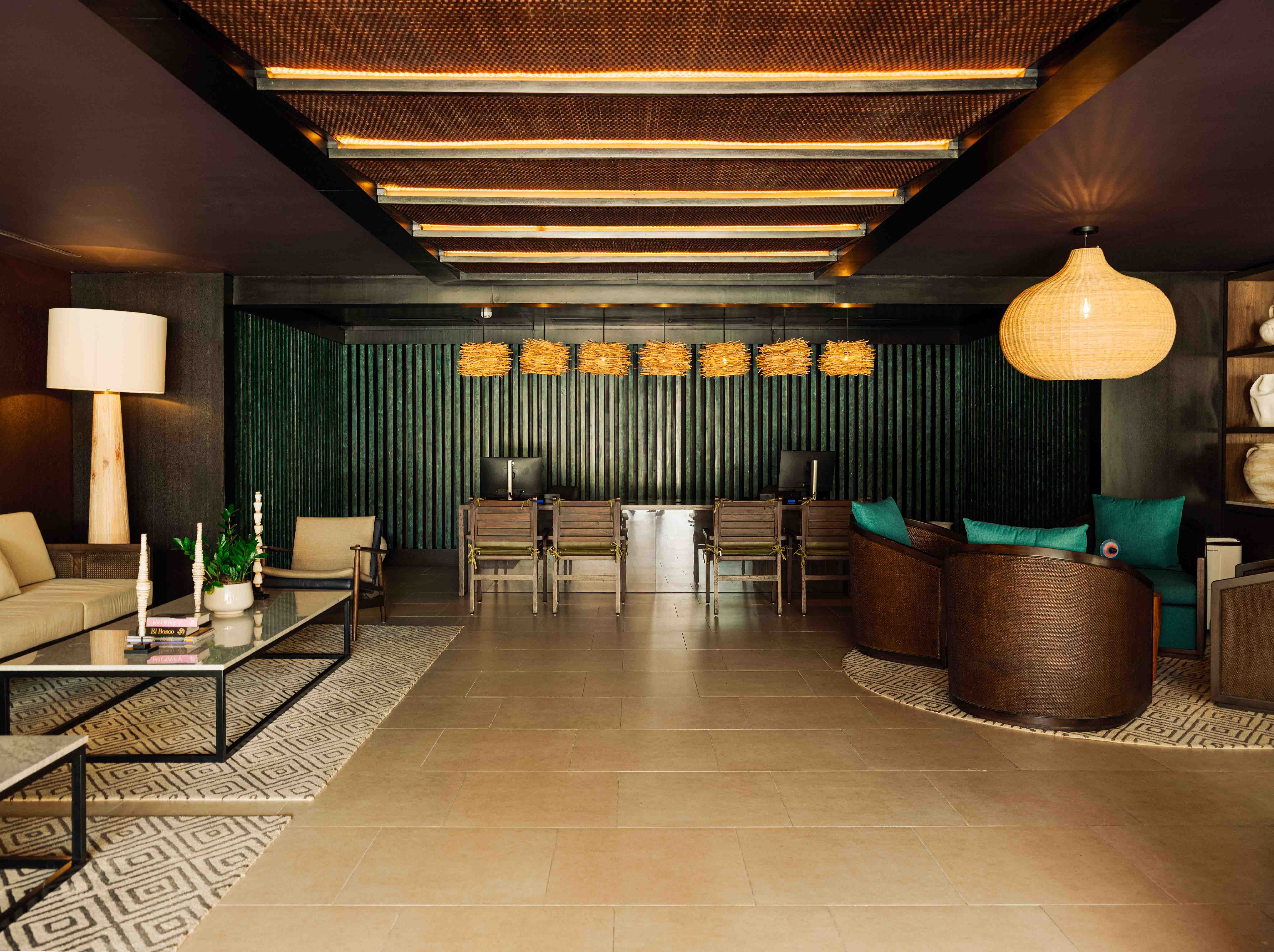 Check out hoteles premium