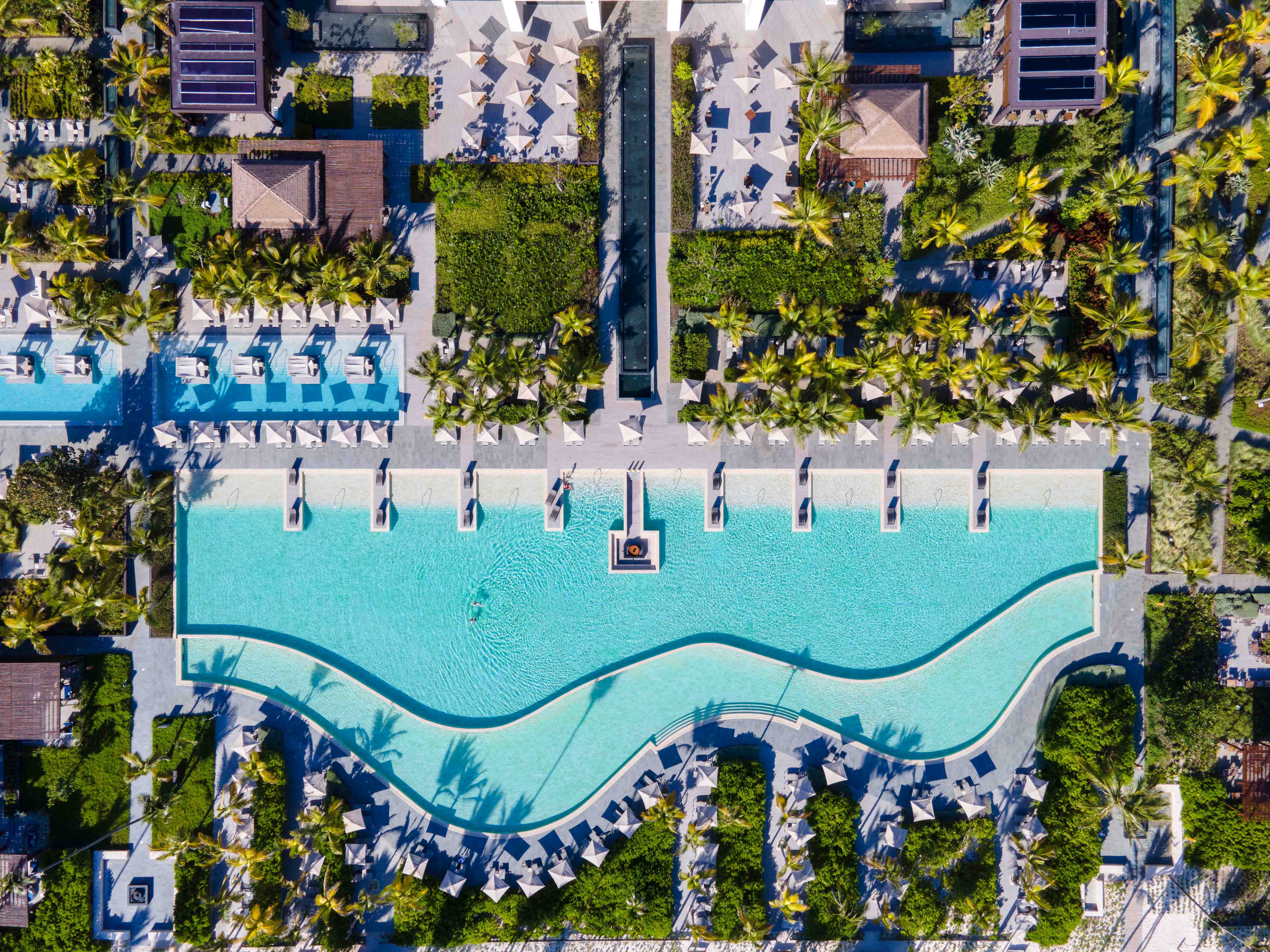 piscina infinita lopesan costa bávaro spa & casino