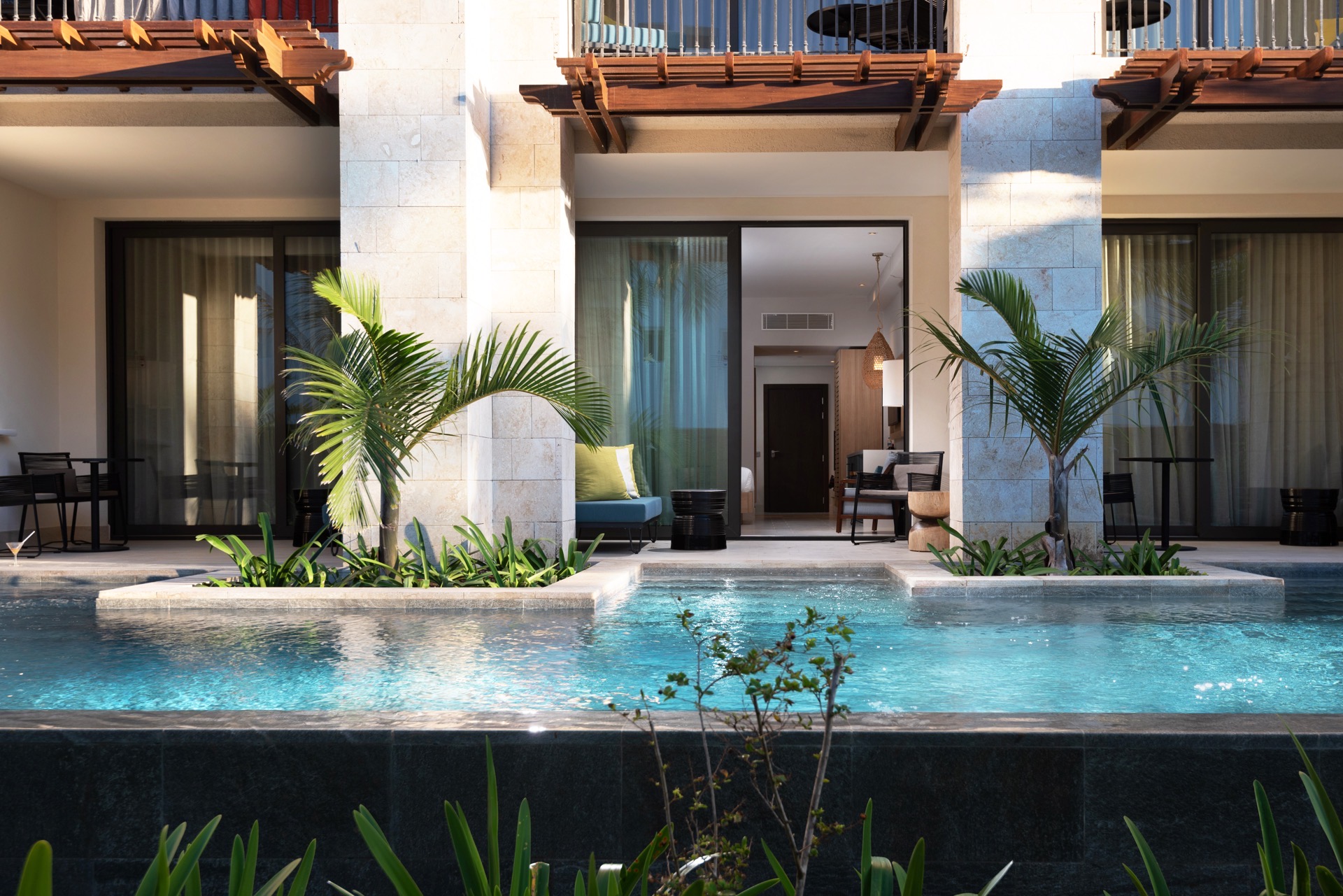 lopesan costa bavaro resort queen swim up junior suite terrace room photos