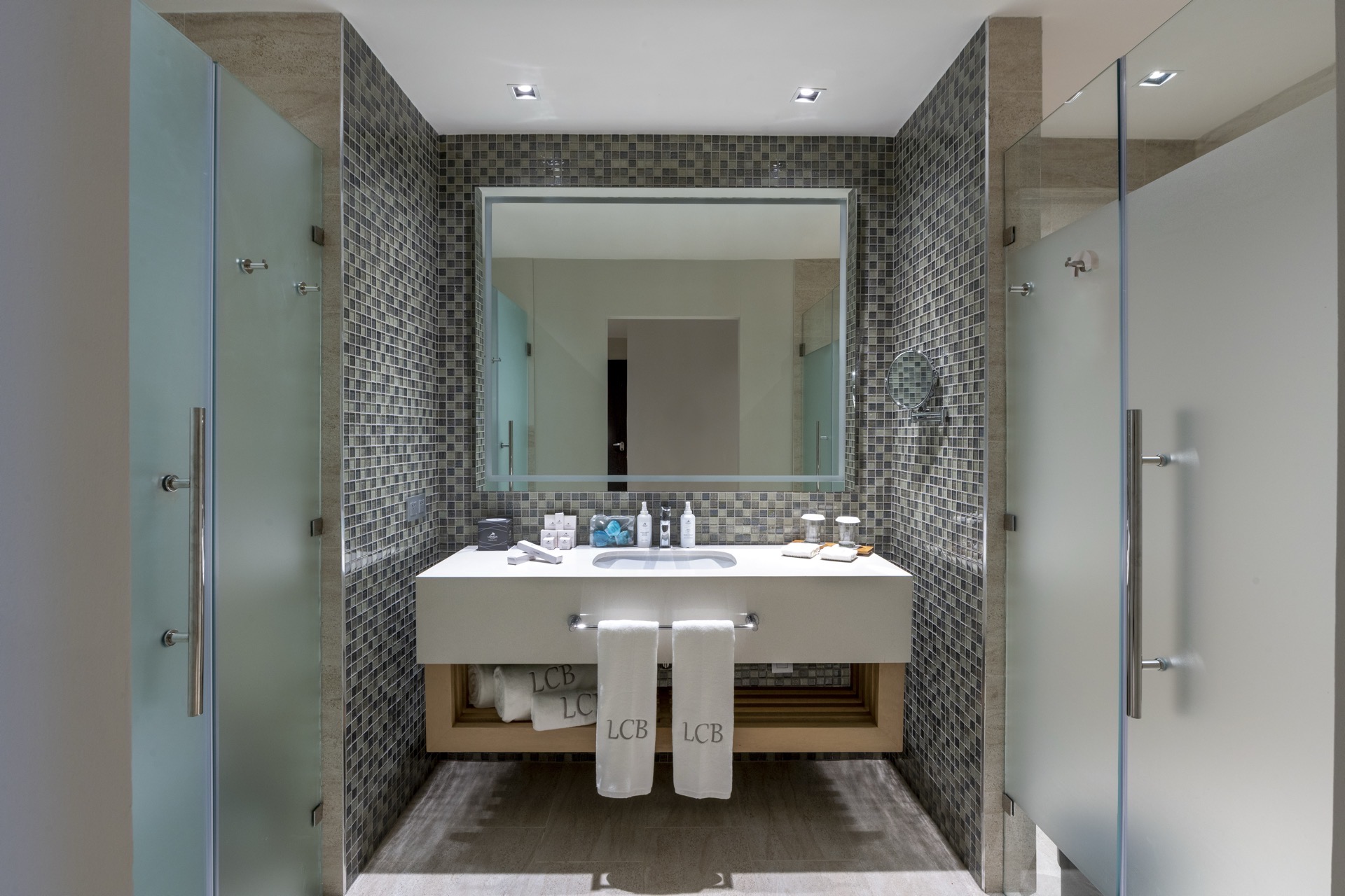 lopesan costa bavaro unique king ocean bathroom photos