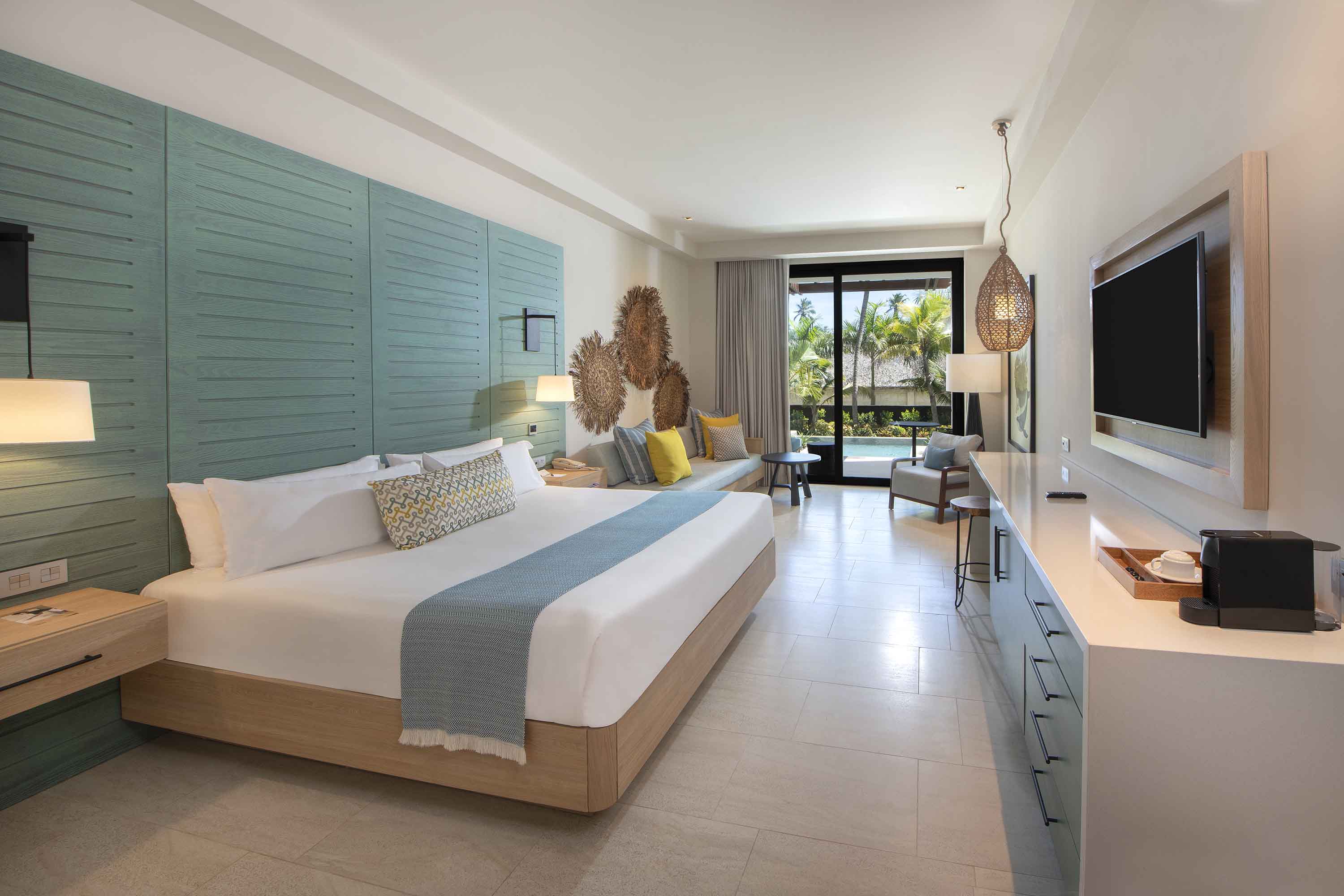 unique king swim up junior suite lopesan costa bavaro resort spa & casino