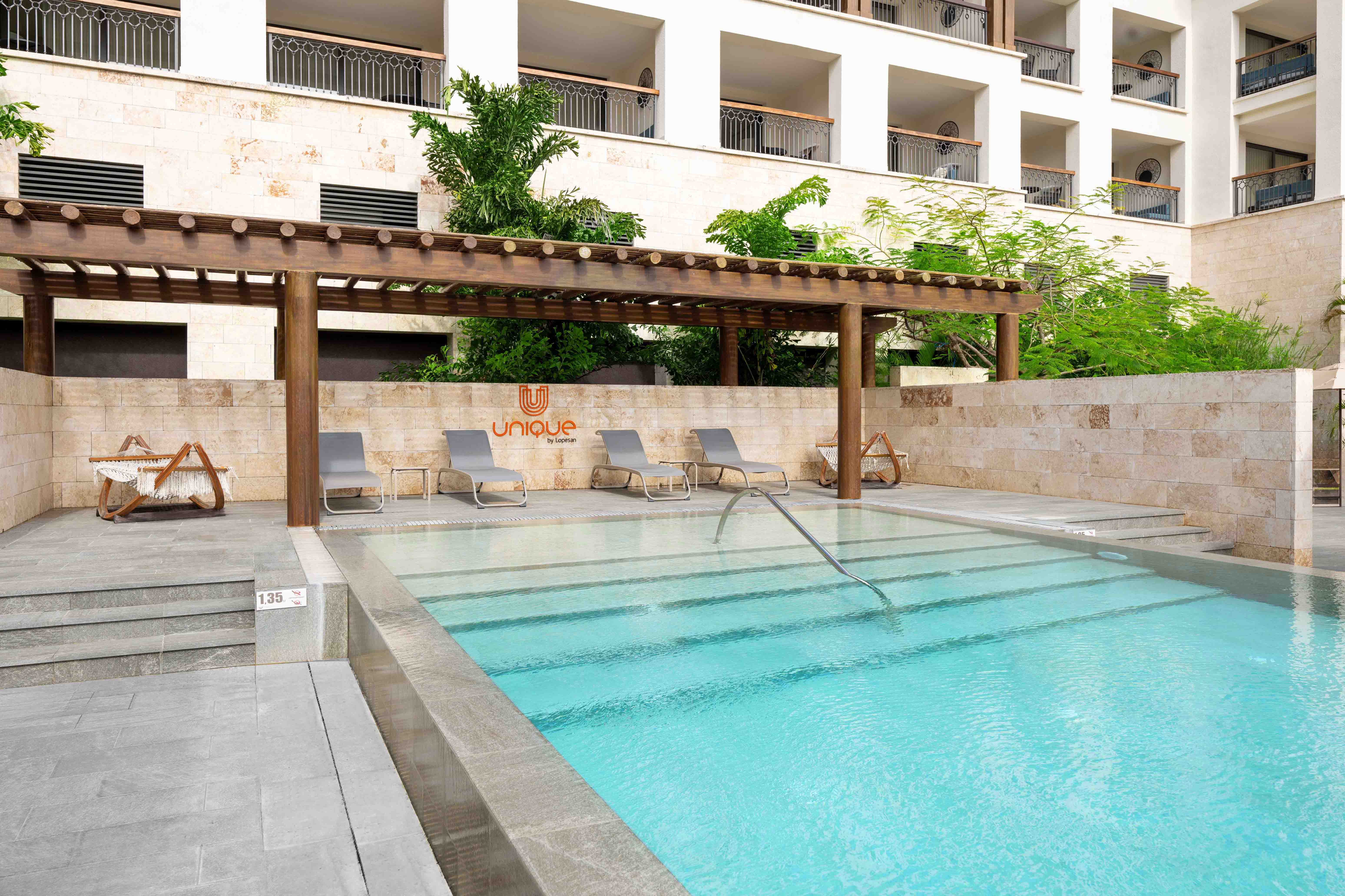 hängematte unique-pool lopesan costa bávaro spa & casino