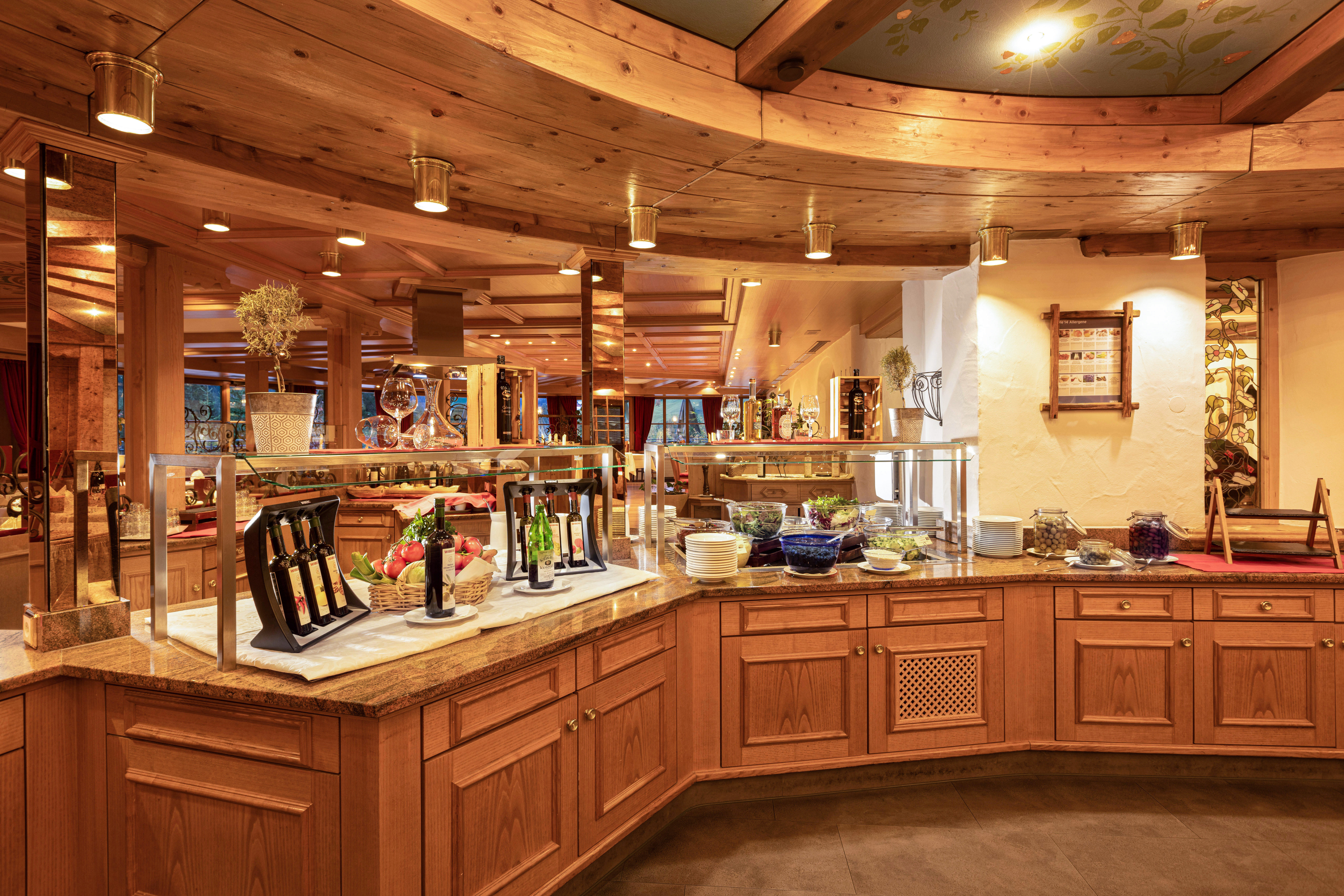salon restaurante imágenes y fotos ifa alpenhof wildental hotel bar