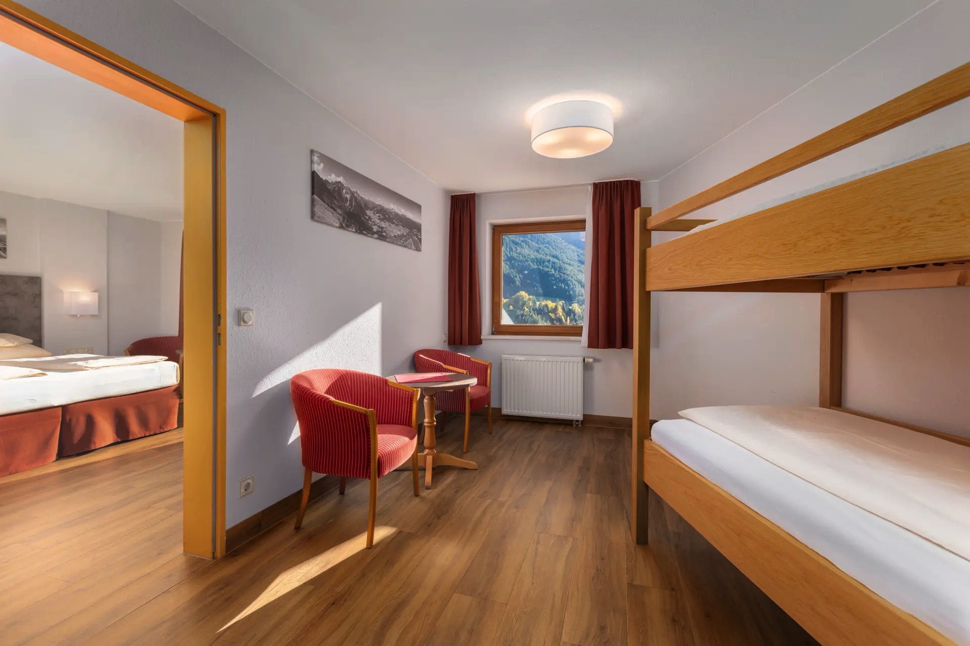 Imágenes habitaciones para familias del IFA Alpenrose